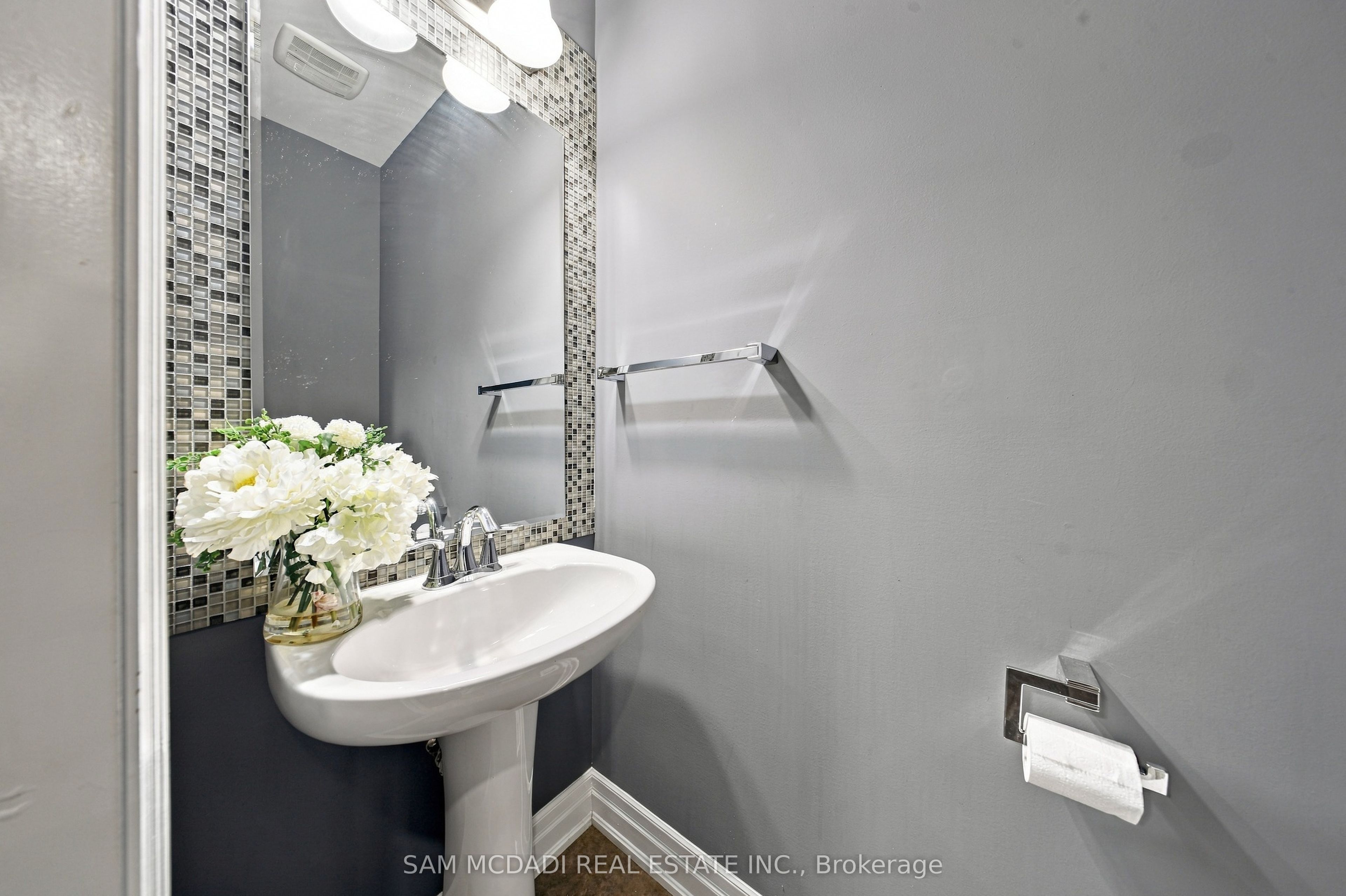146 Mcwilliams Crescent Property Photo 20