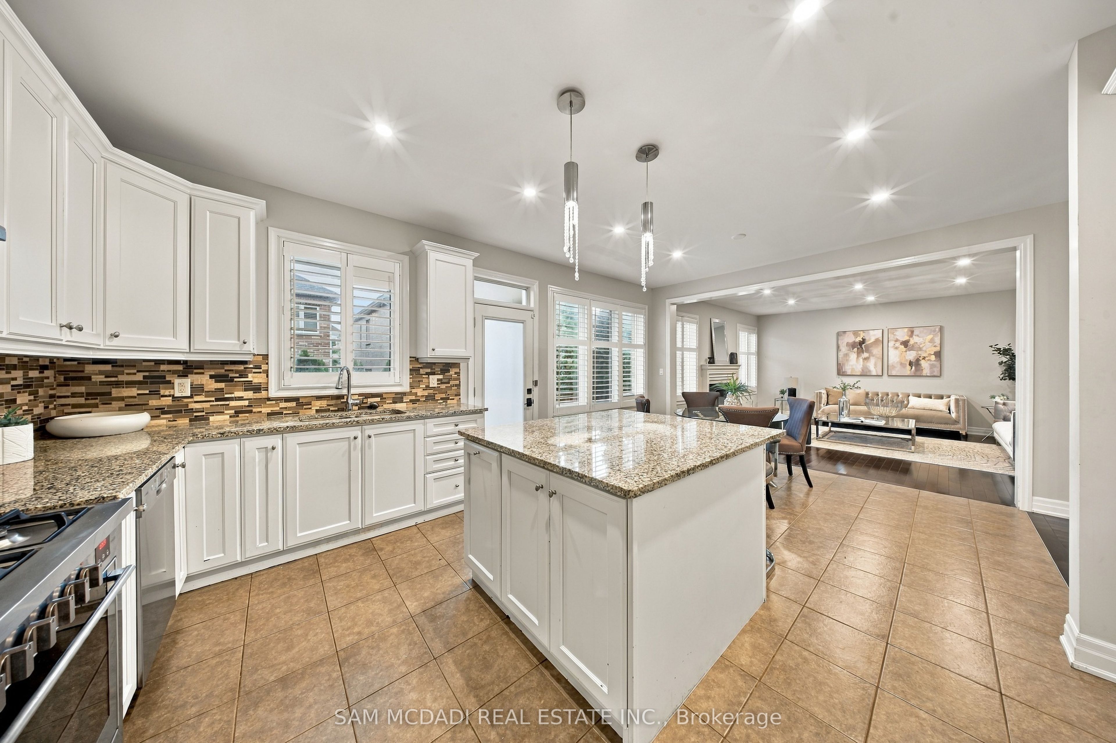 146 Mcwilliams Crescent Property Photo 18