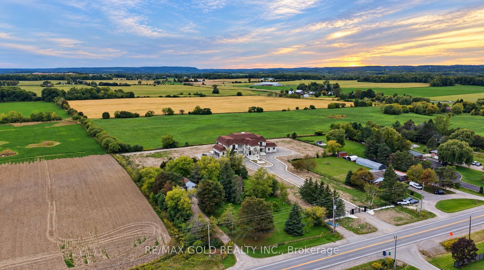 15208 Airport Road Property Photo 3
