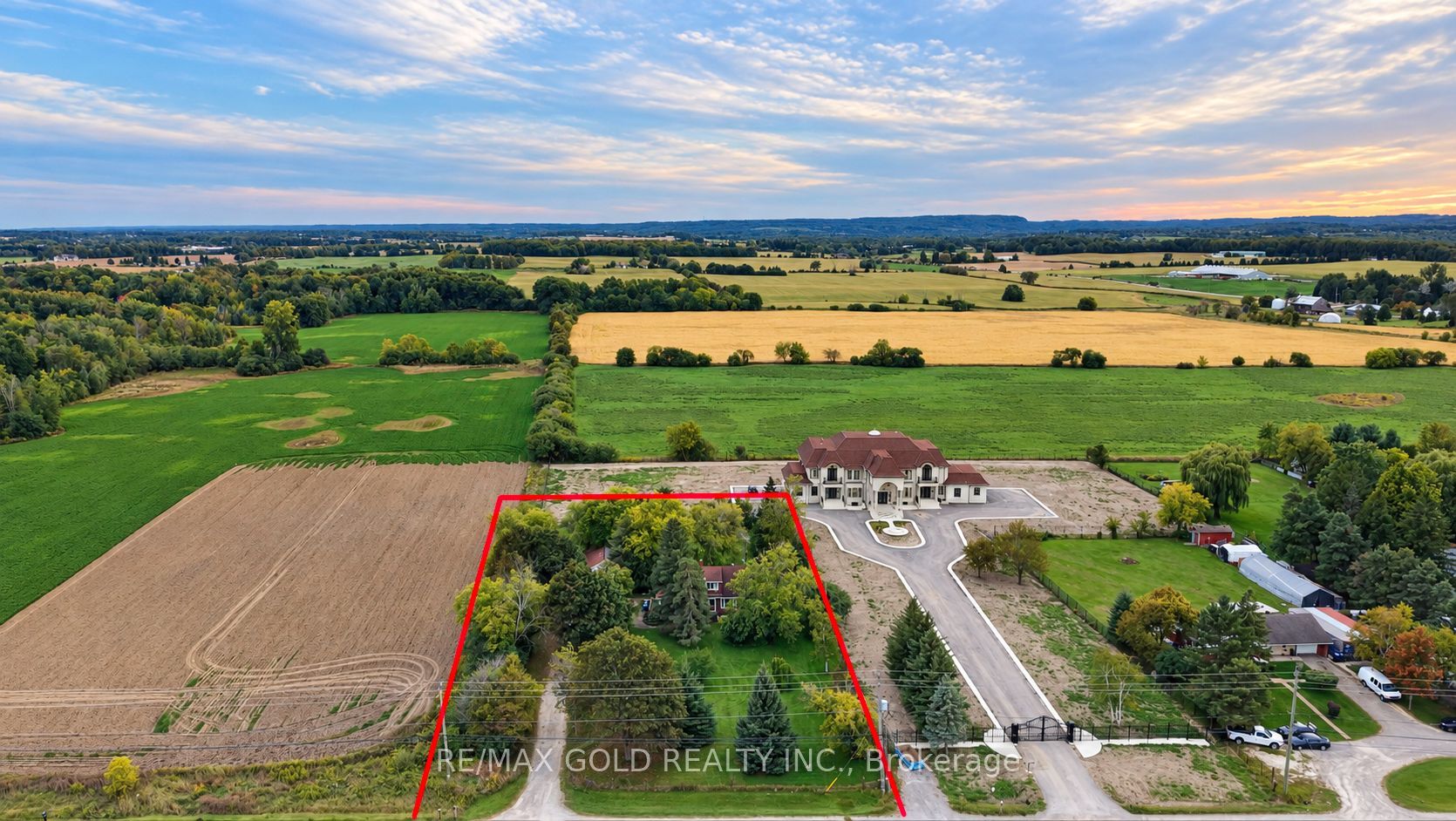 15208 Airport Road Property Photo 4