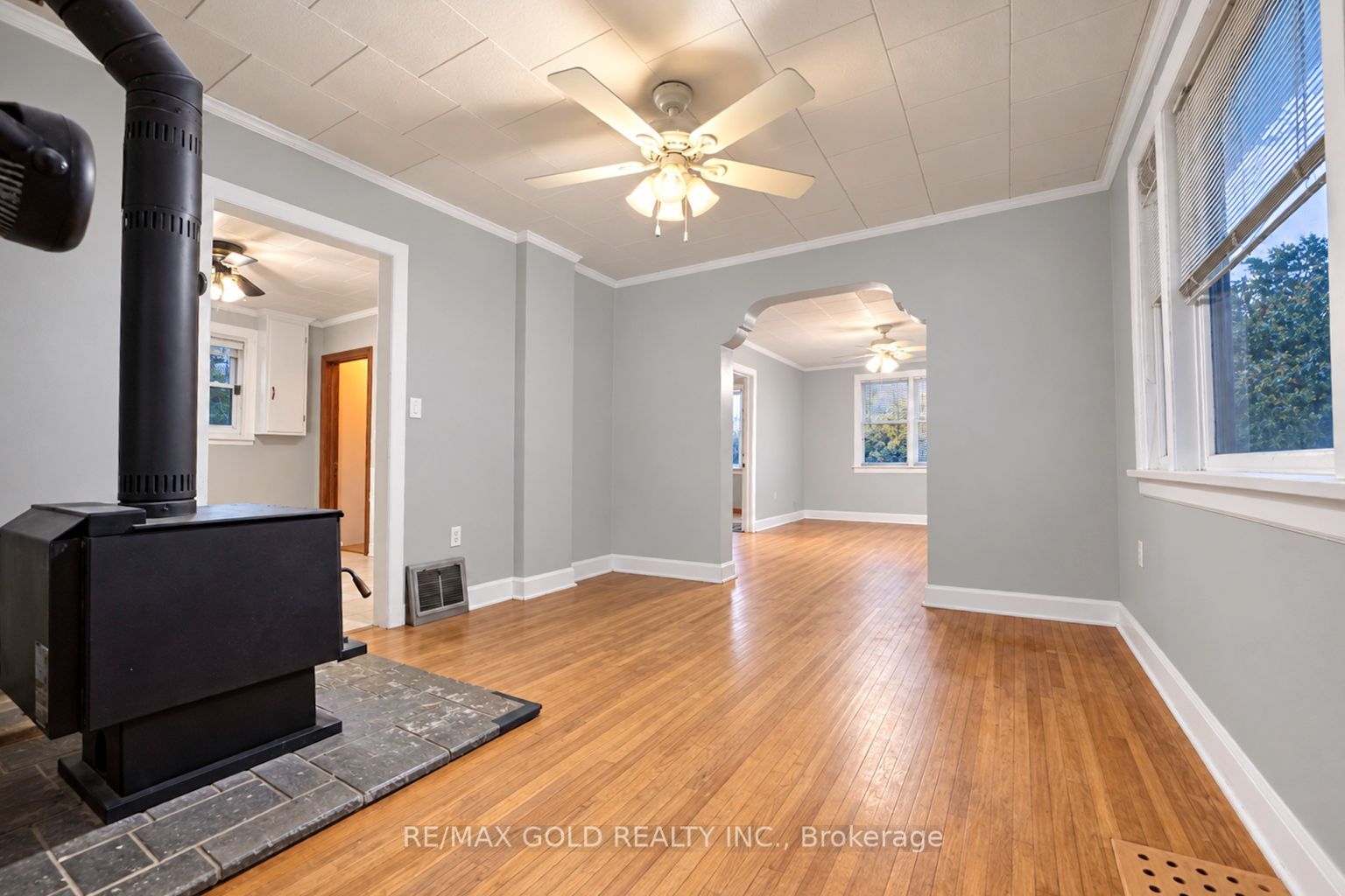 15208 Airport Road Property Photo 8