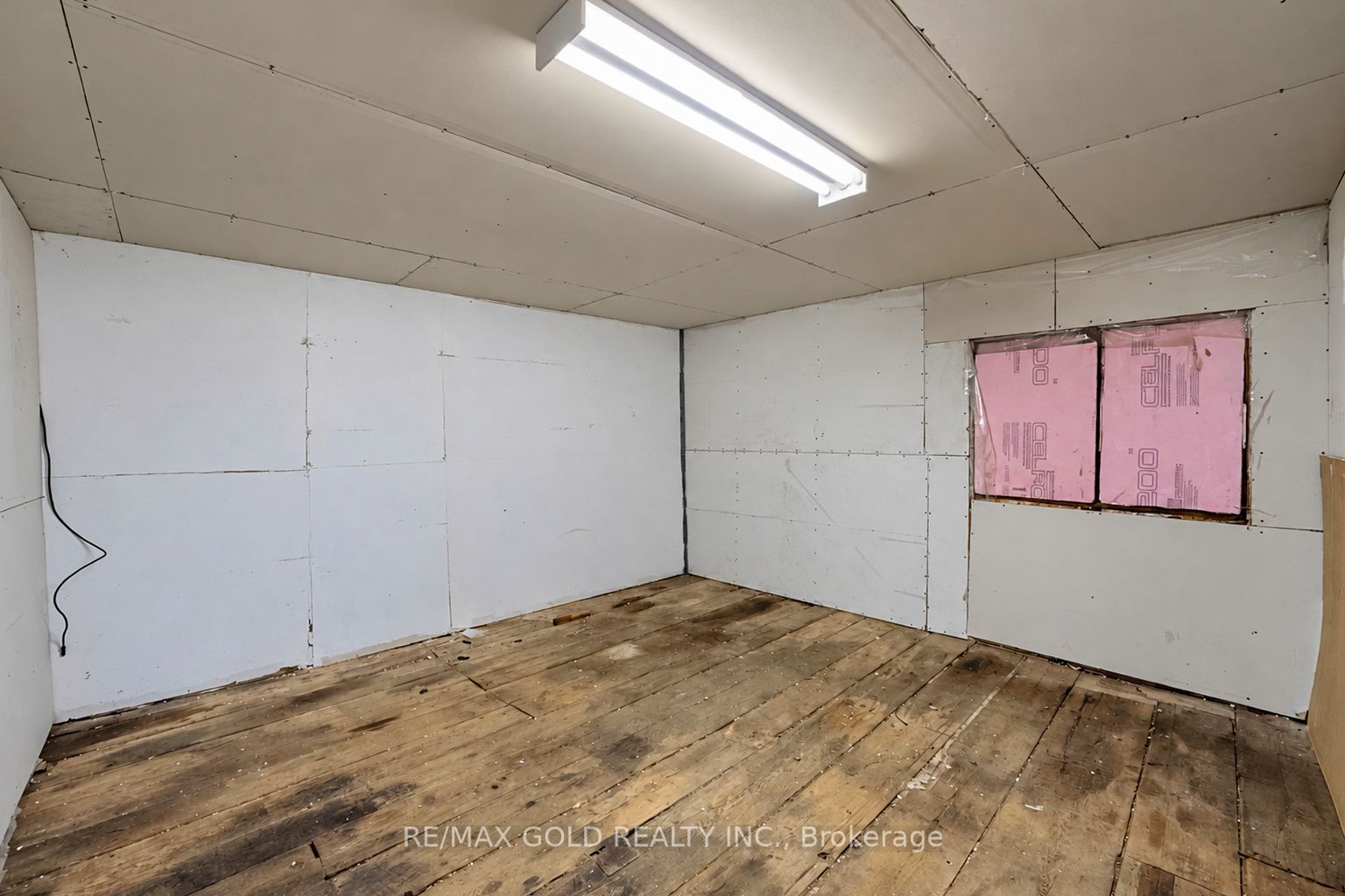15208 Airport Road Property Photo 21
