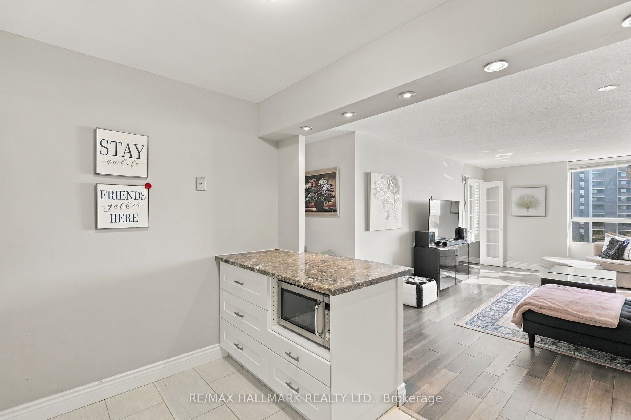 1485 Lakeshore Road E 903 Property Photo 12