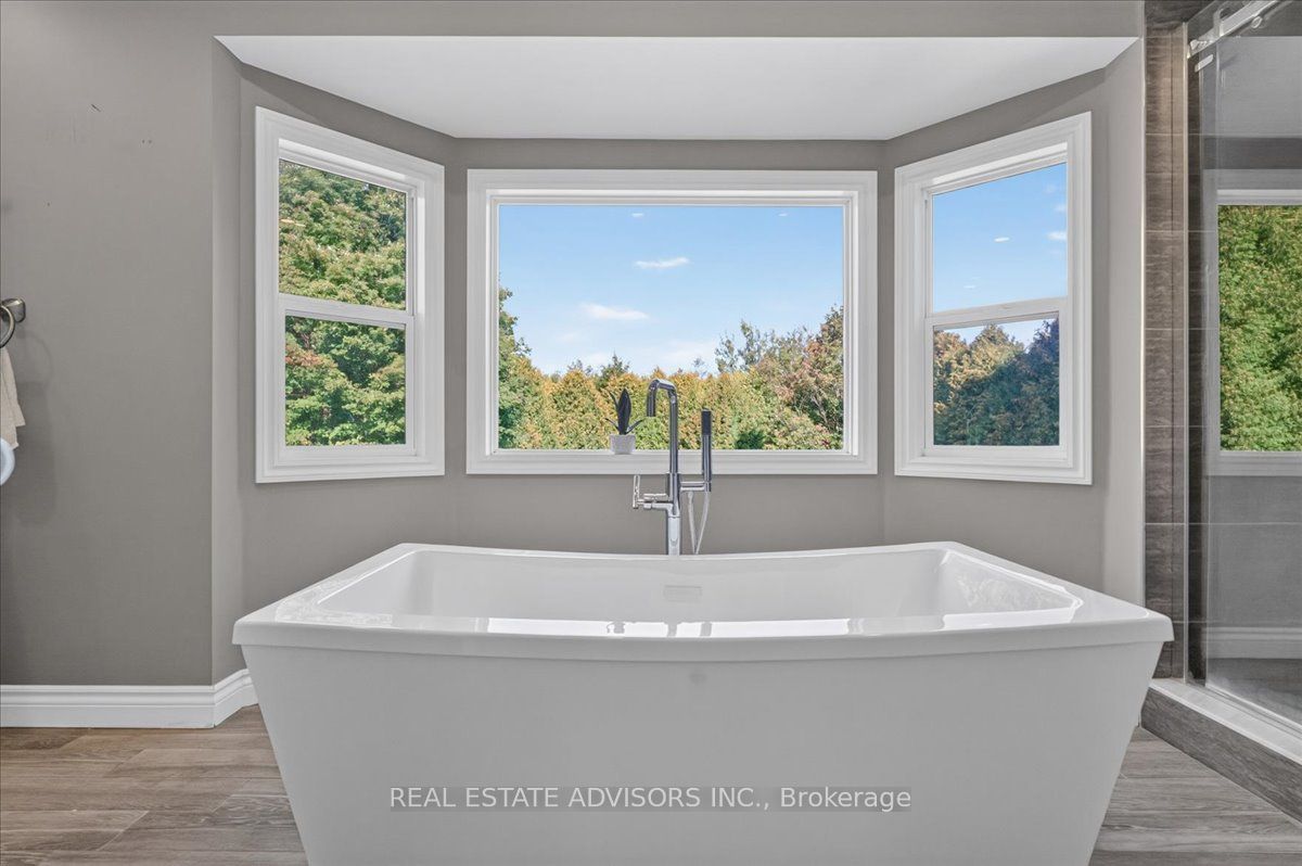 19 Mcconachie Crescent Property Photo 24