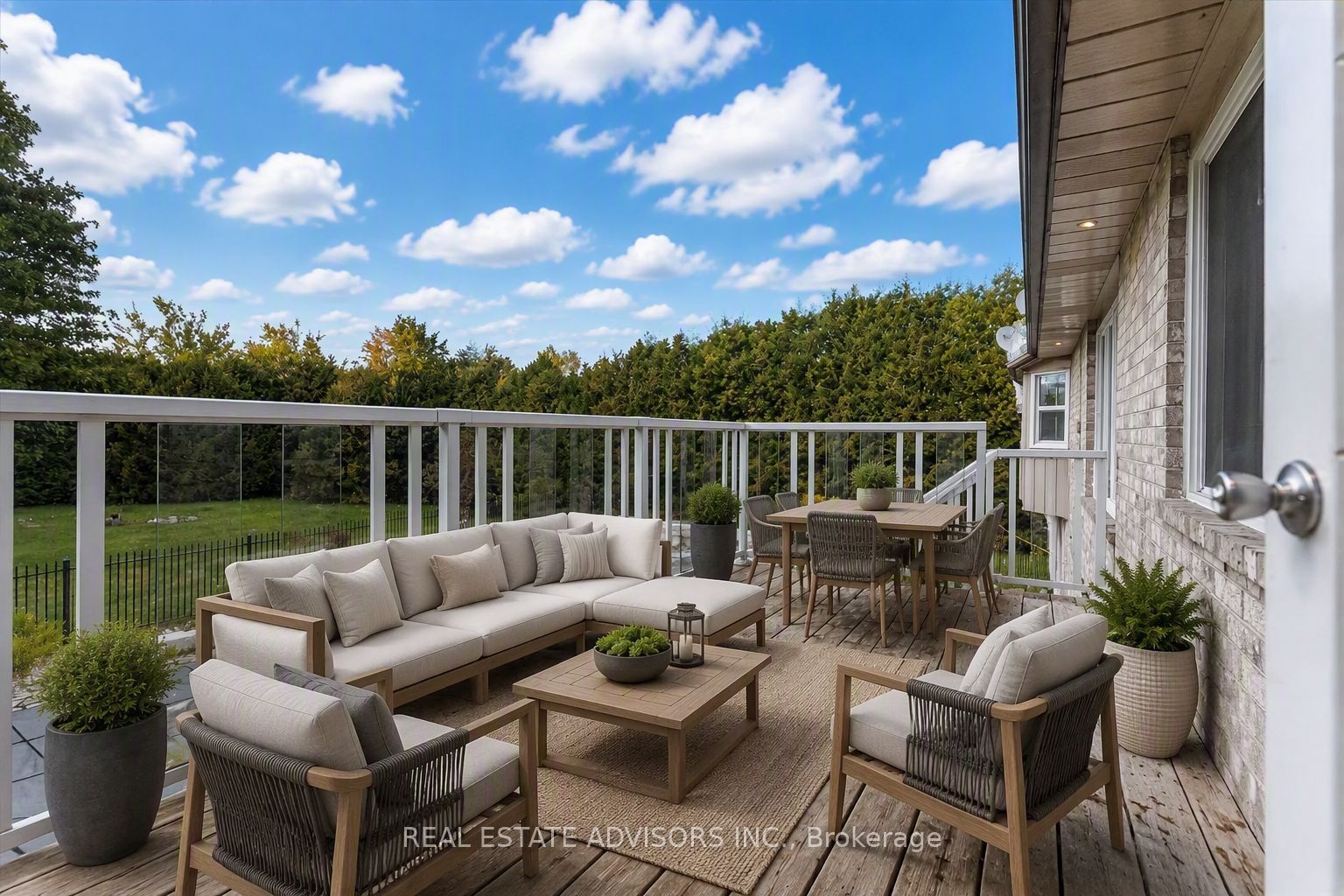 19 Mcconachie Crescent Property Photo 31