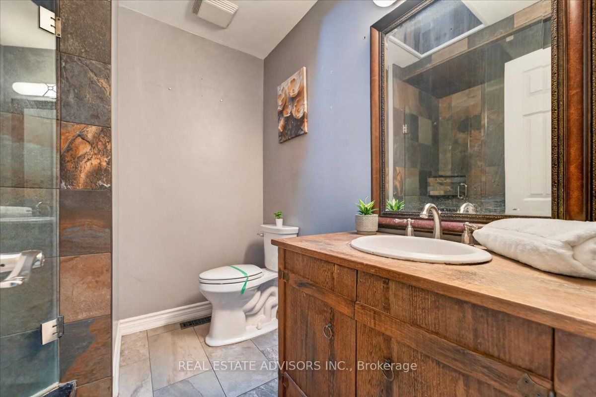 19 Mcconachie Crescent Property Photo 37