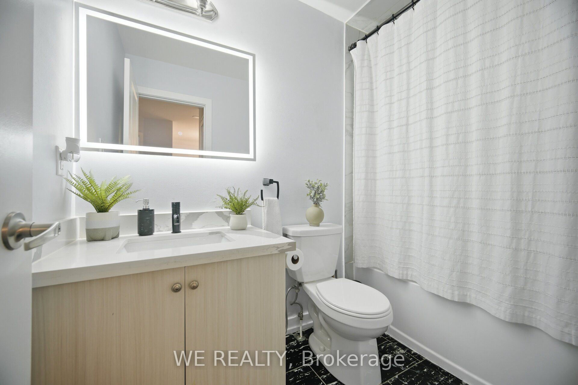 60 Parrotta Drive 276 Property Photo 16