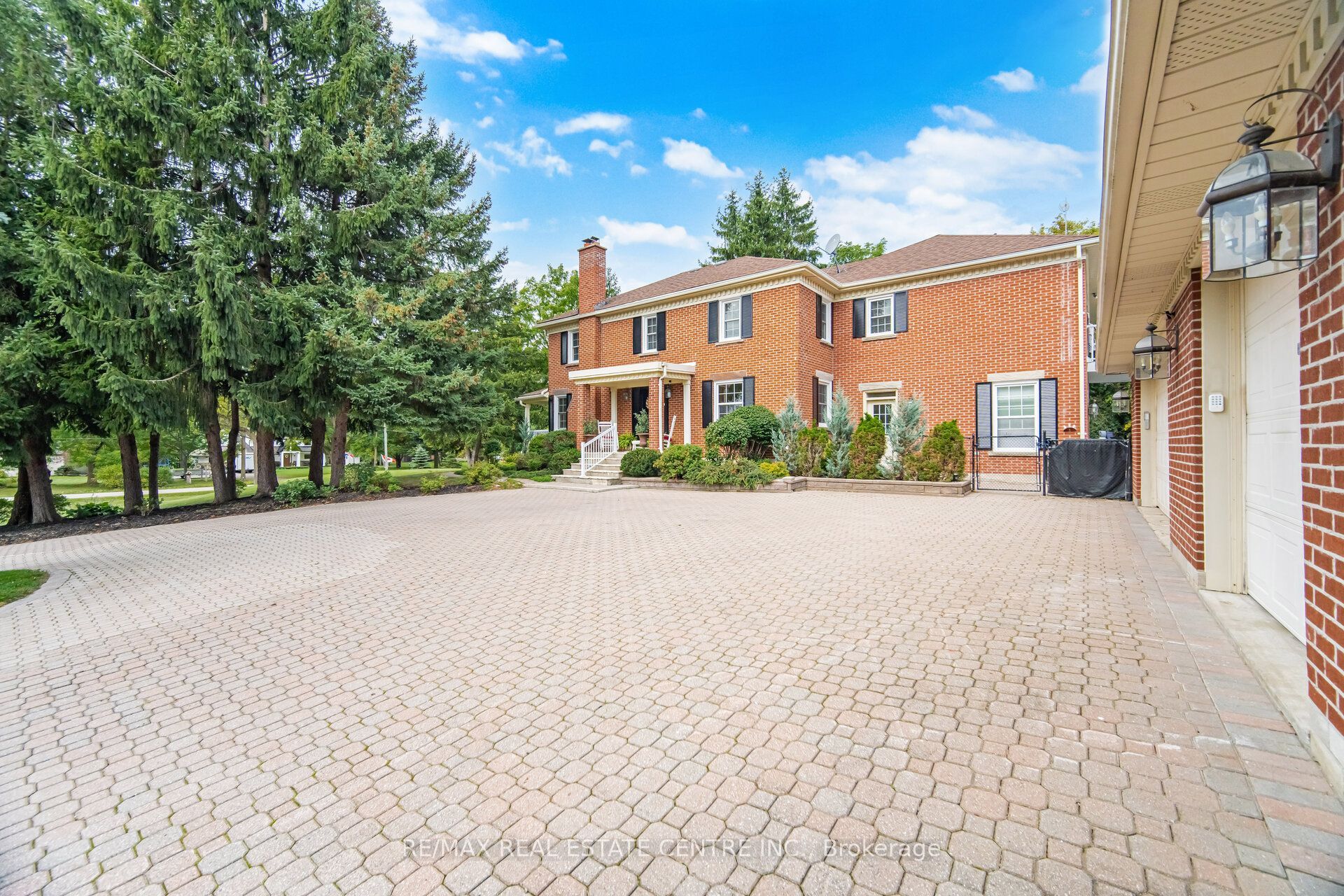 10245 Old Pine Crest Road Property Photo 1
