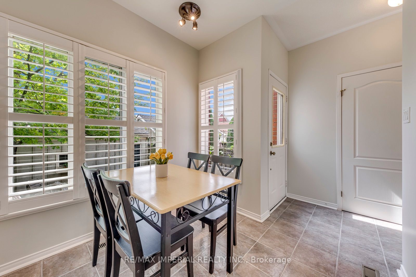 20 The Greenery Property Photo 16