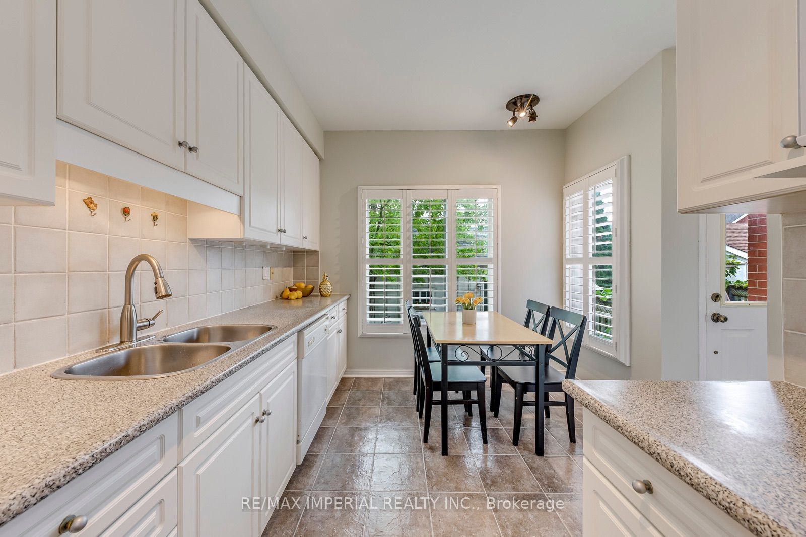 20 The Greenery Property Photo 21