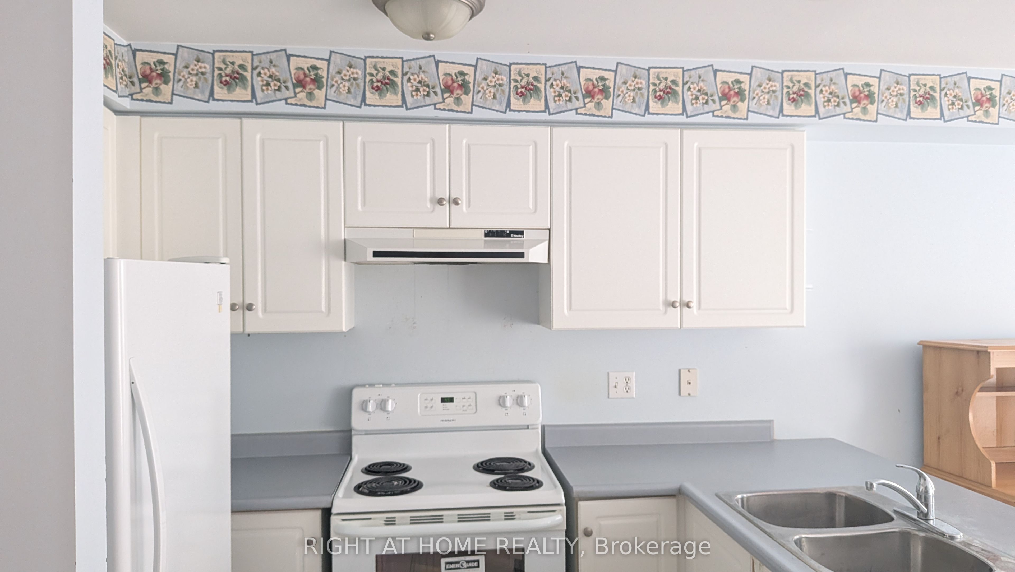 22 Harding Street Property Photo 5