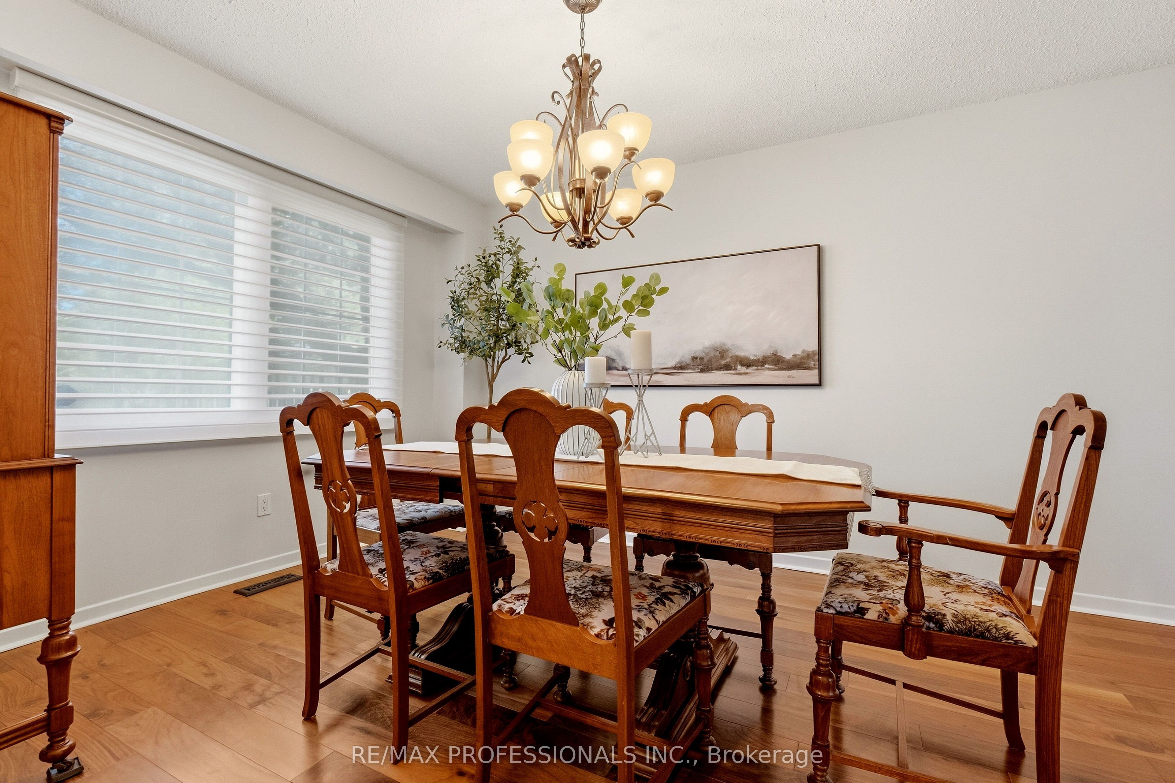 6888 Barrisdale Drive Property Photo 14