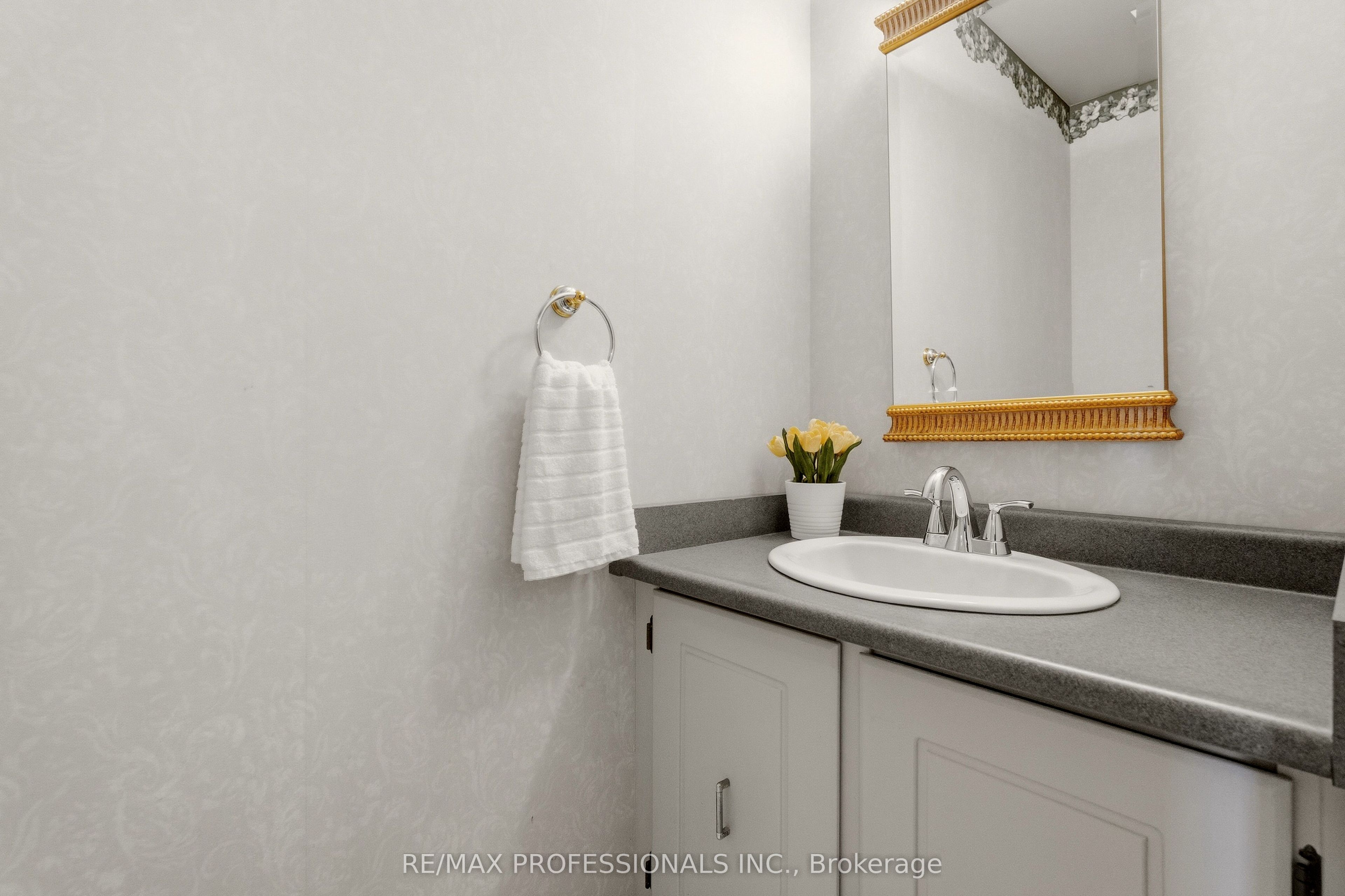 6888 Barrisdale Drive Property Photo 23