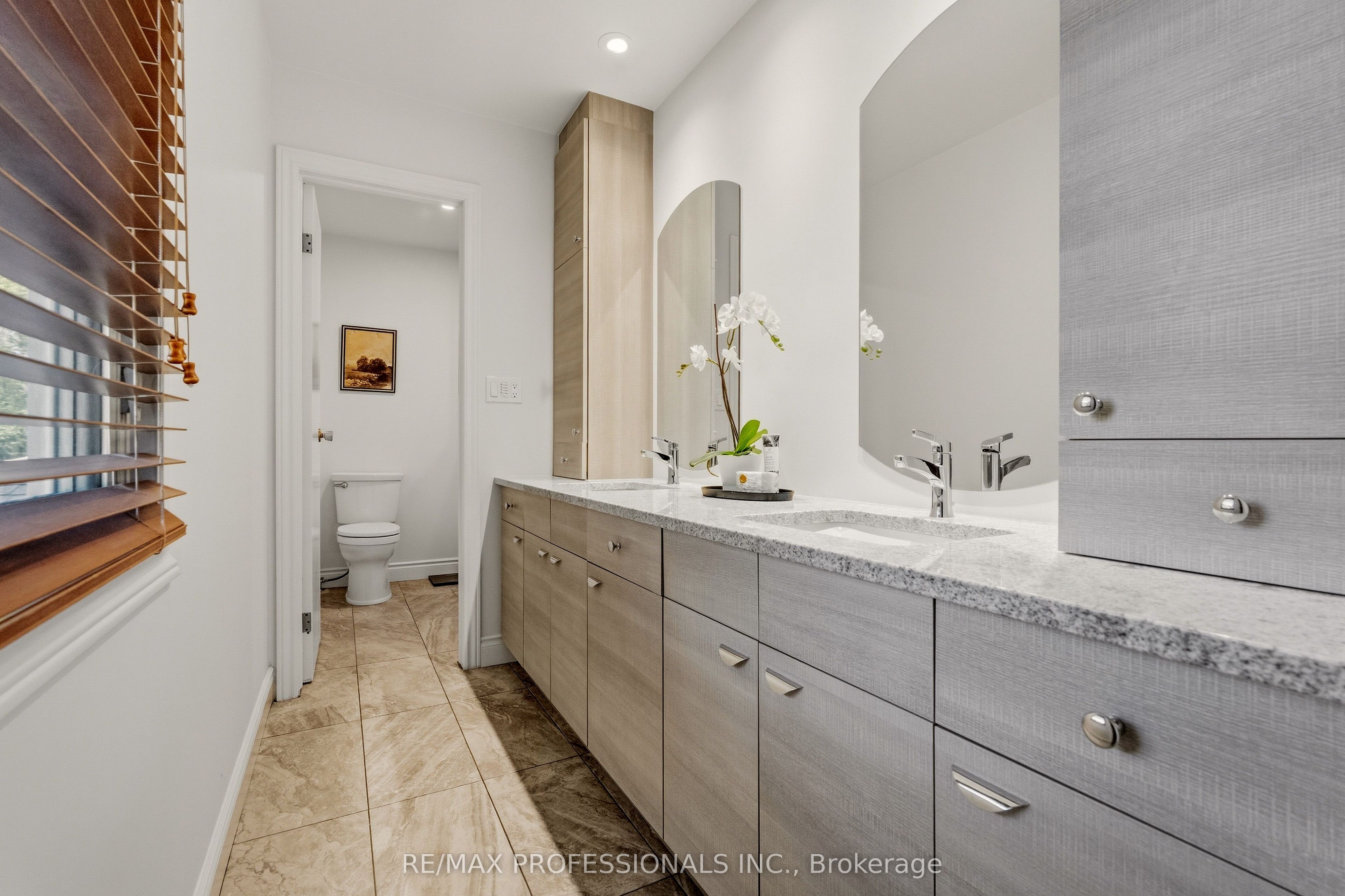 6888 Barrisdale Drive Property Photo 27