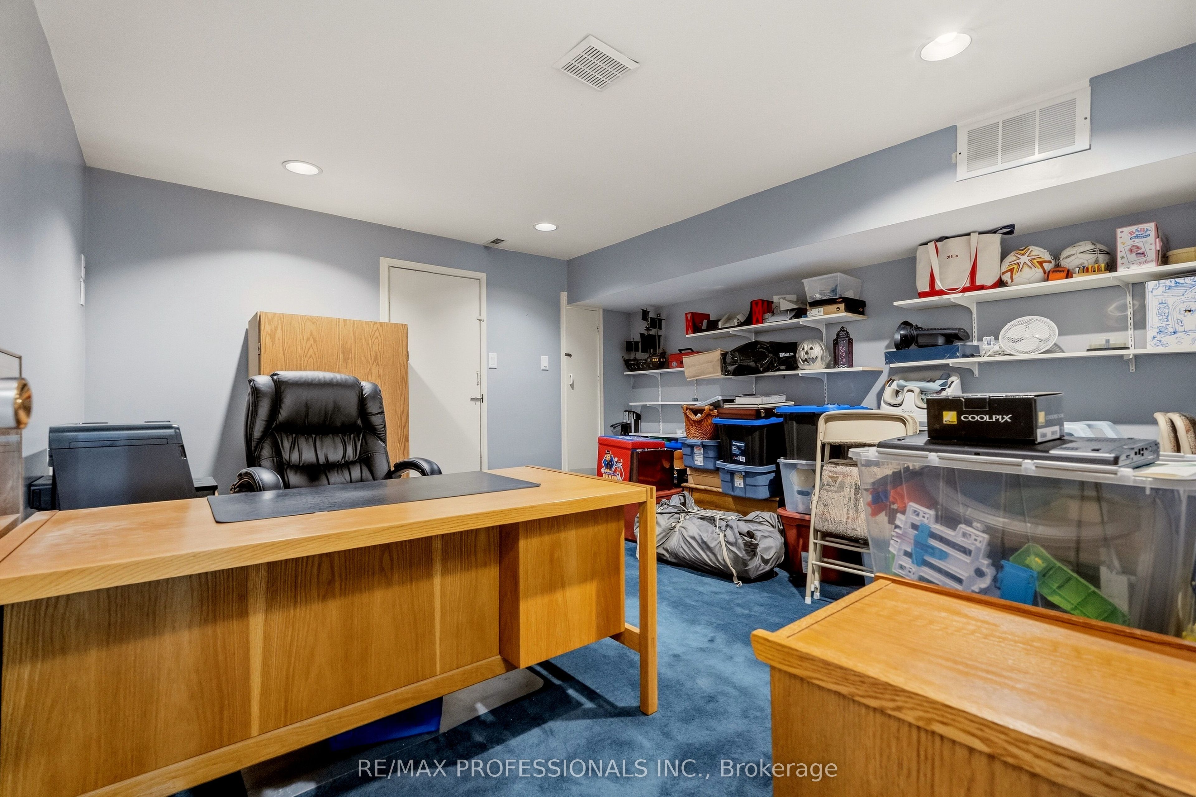 6888 Barrisdale Drive Property Photo 39