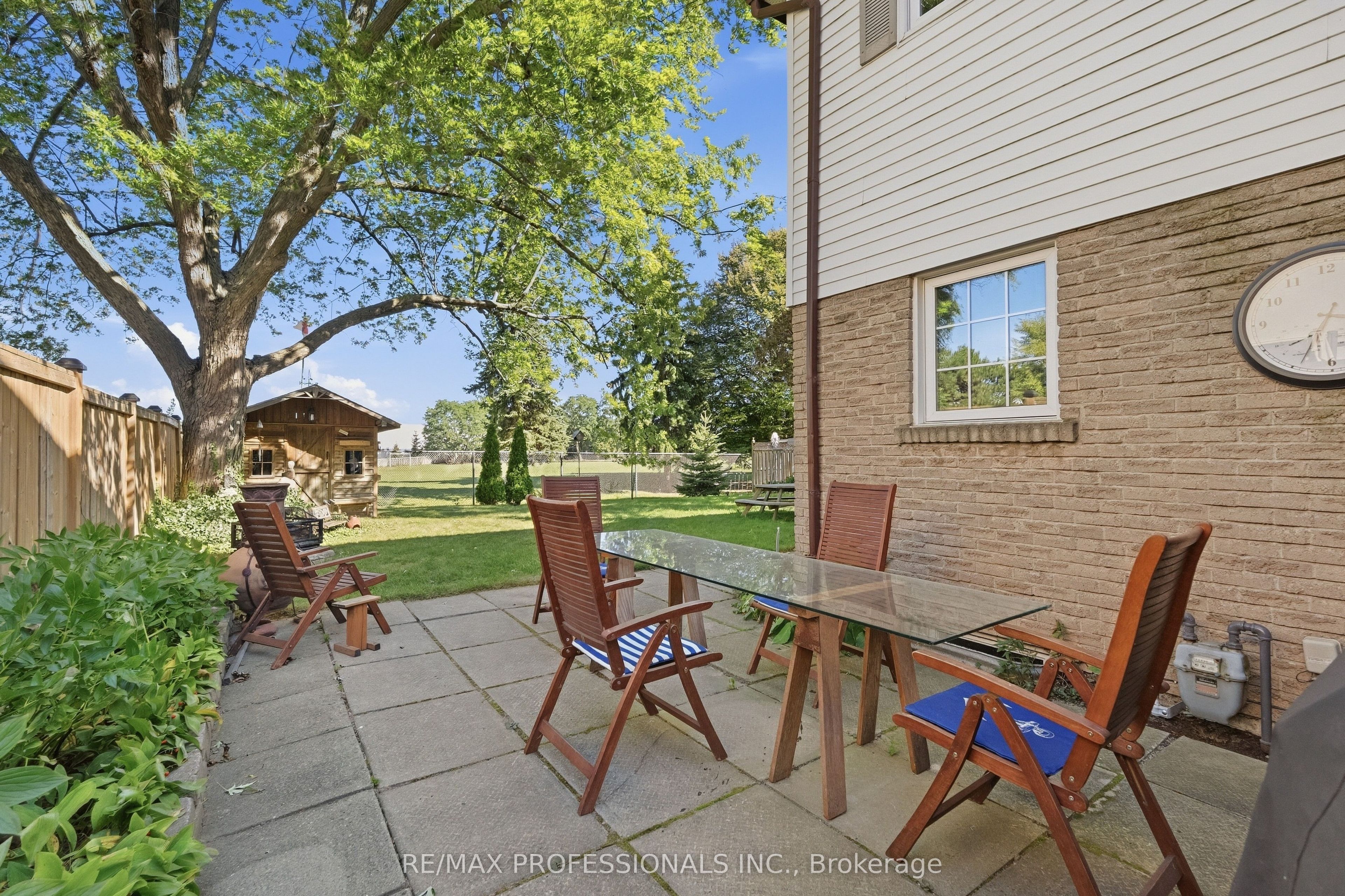 6888 Barrisdale Drive Property Photo 40