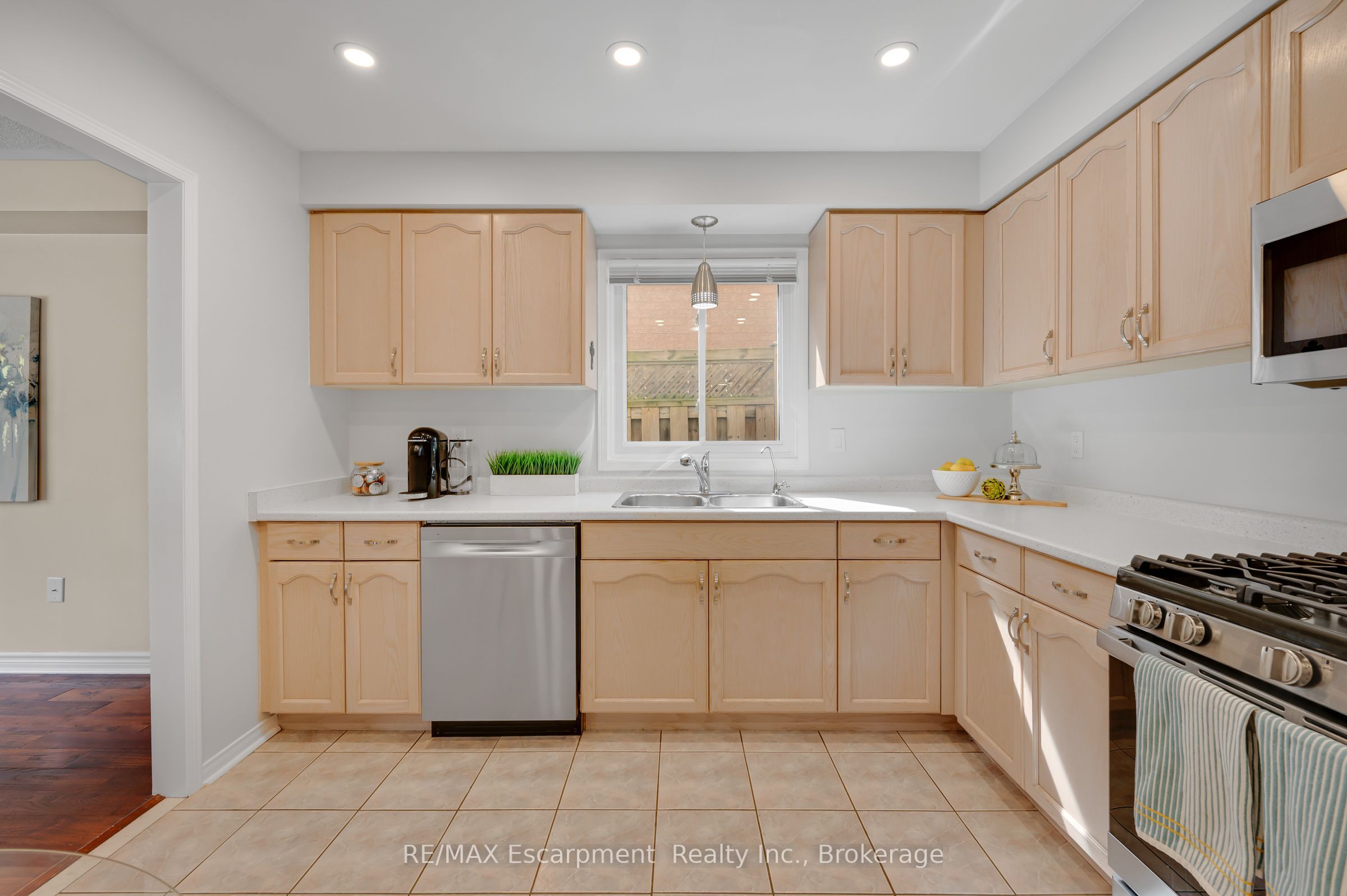 1194 Old Oak Drive Property Photo 14
