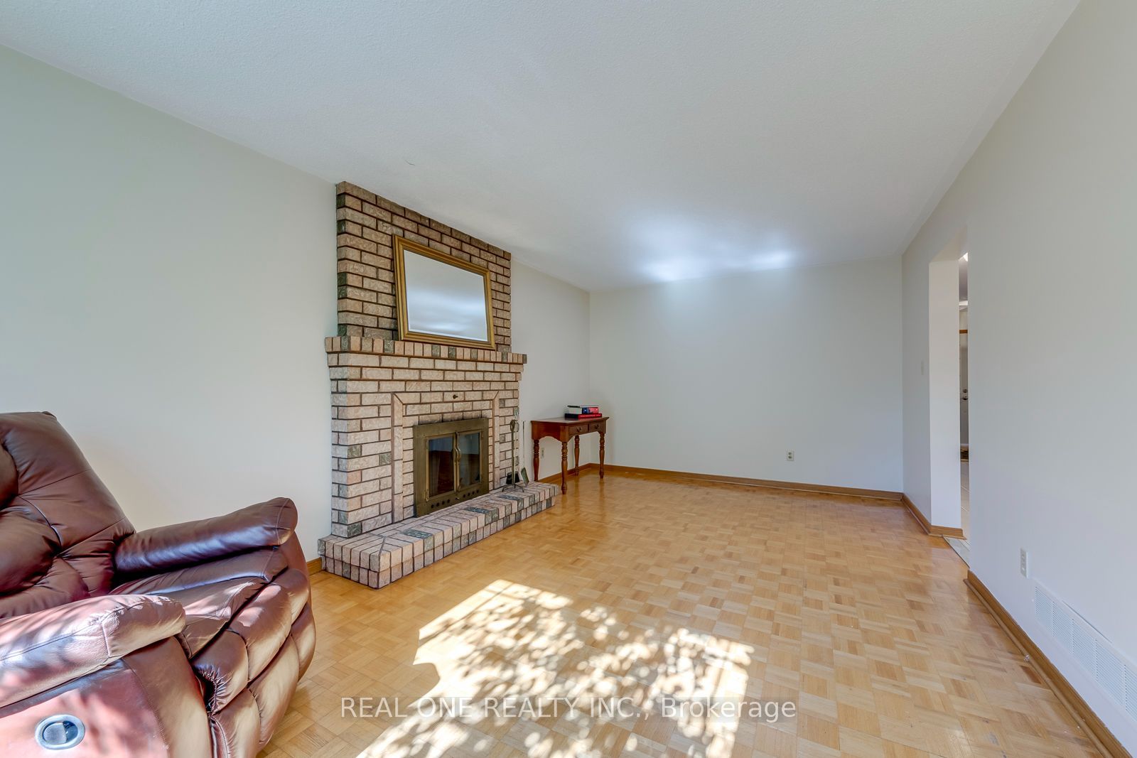1332 Greenwood Crescent Property Photo 11