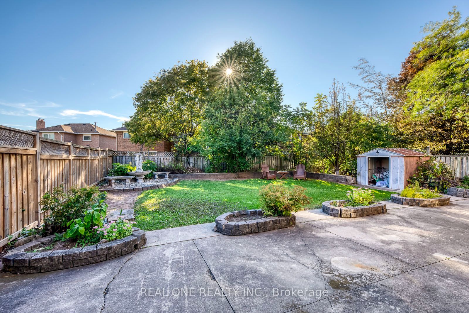 1332 Greenwood Crescent Property Photo 46