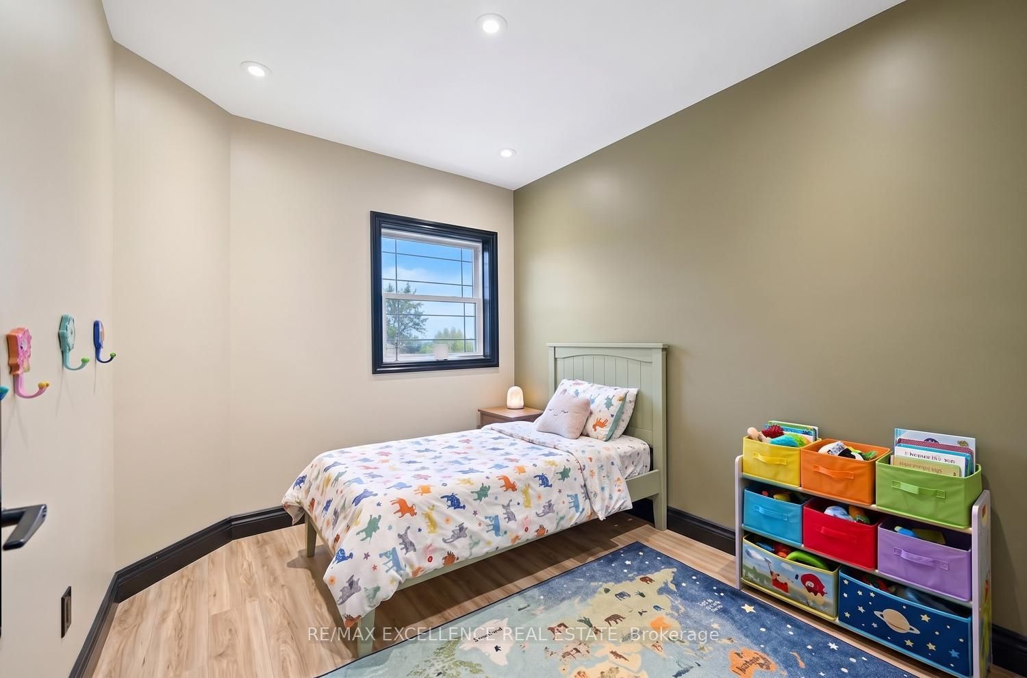 20 Manett Crescent Property Photo 28