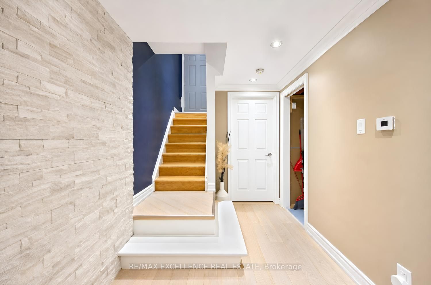 20 Manett Crescent Property Photo 32