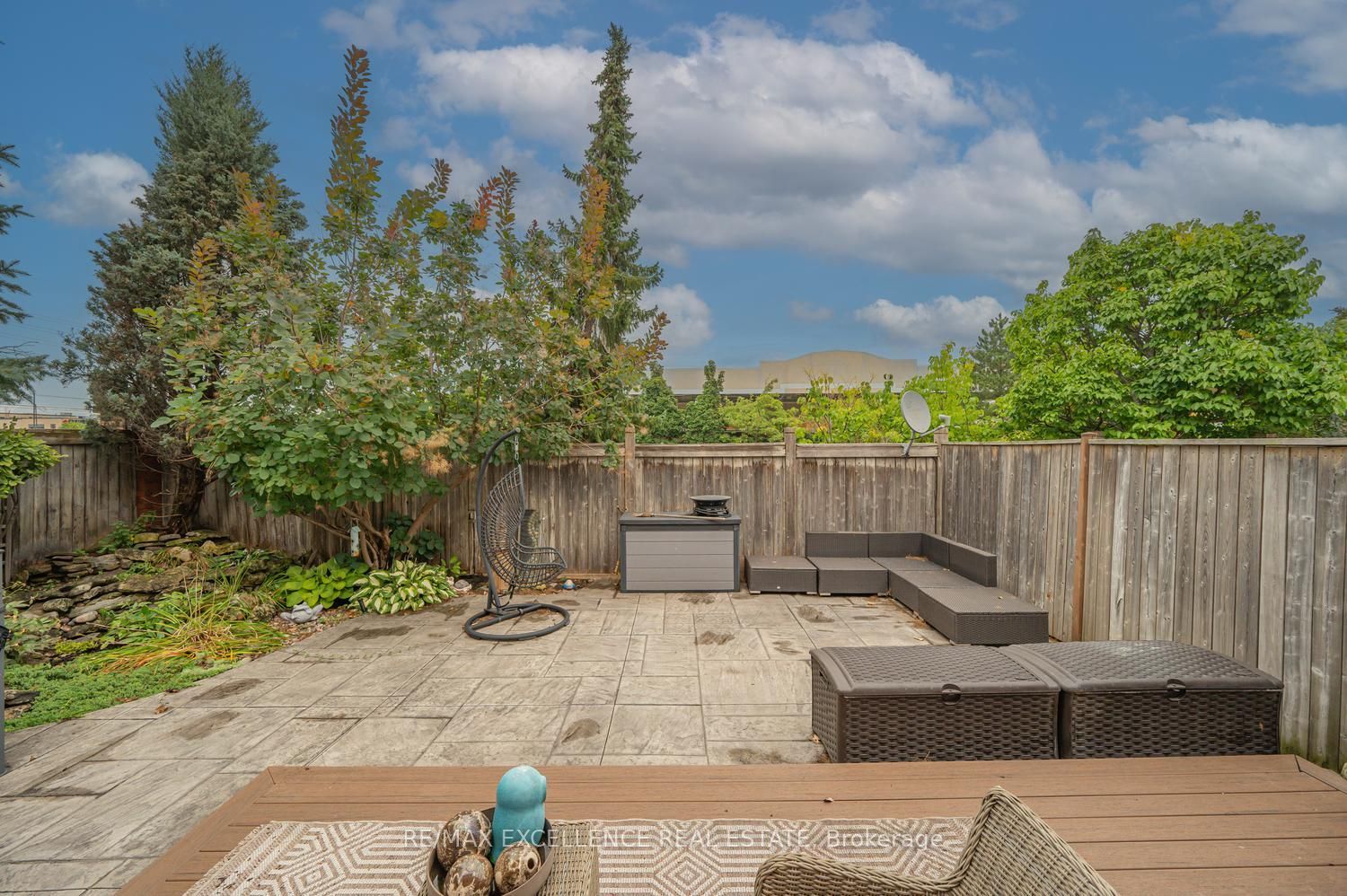 20 Manett Crescent Property Photo 44