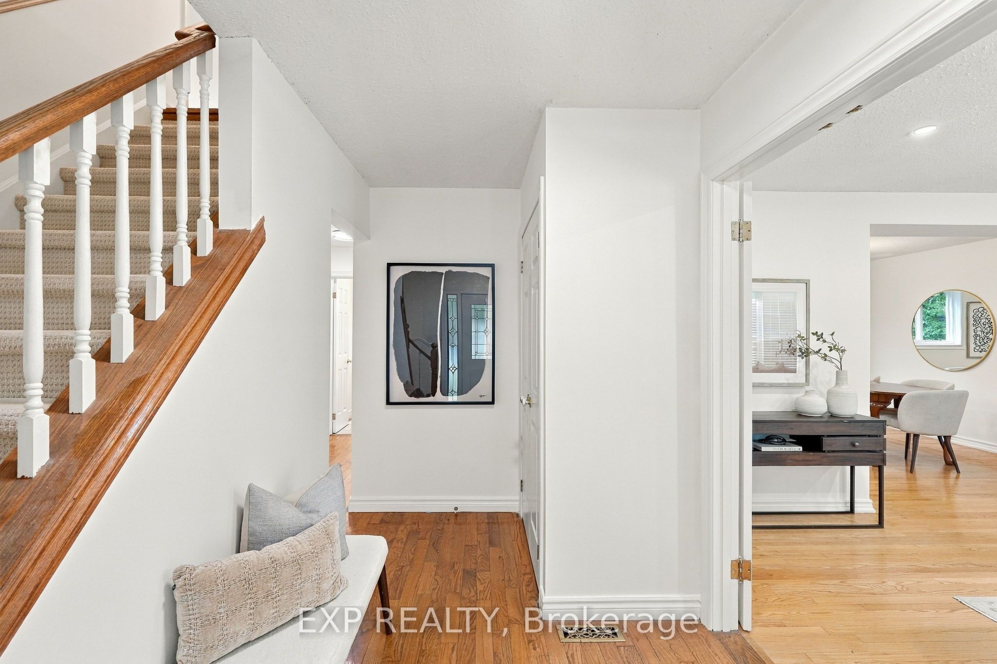 491 Tipperton Crescent Property Photo 4