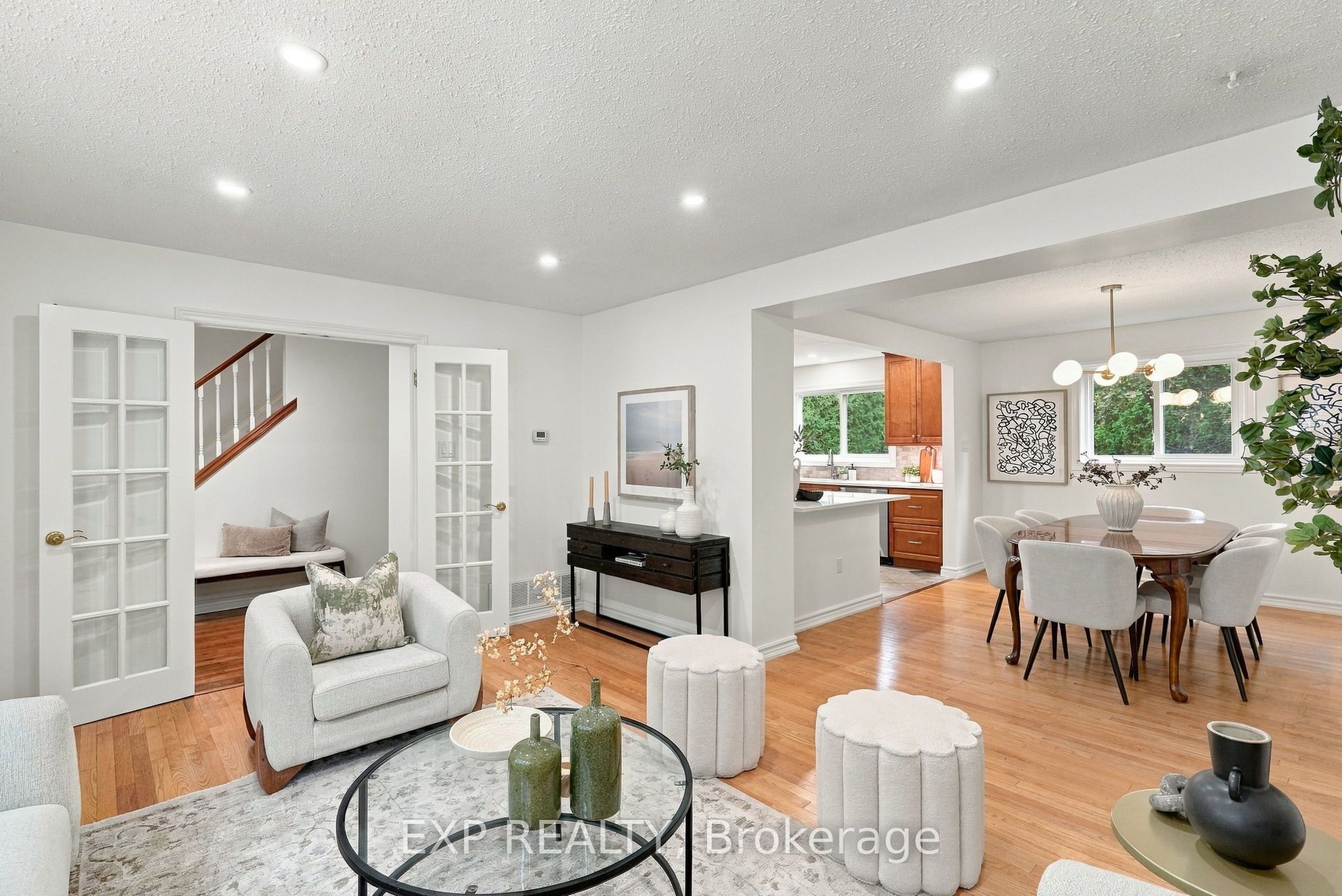 491 Tipperton Crescent Property Photo 8