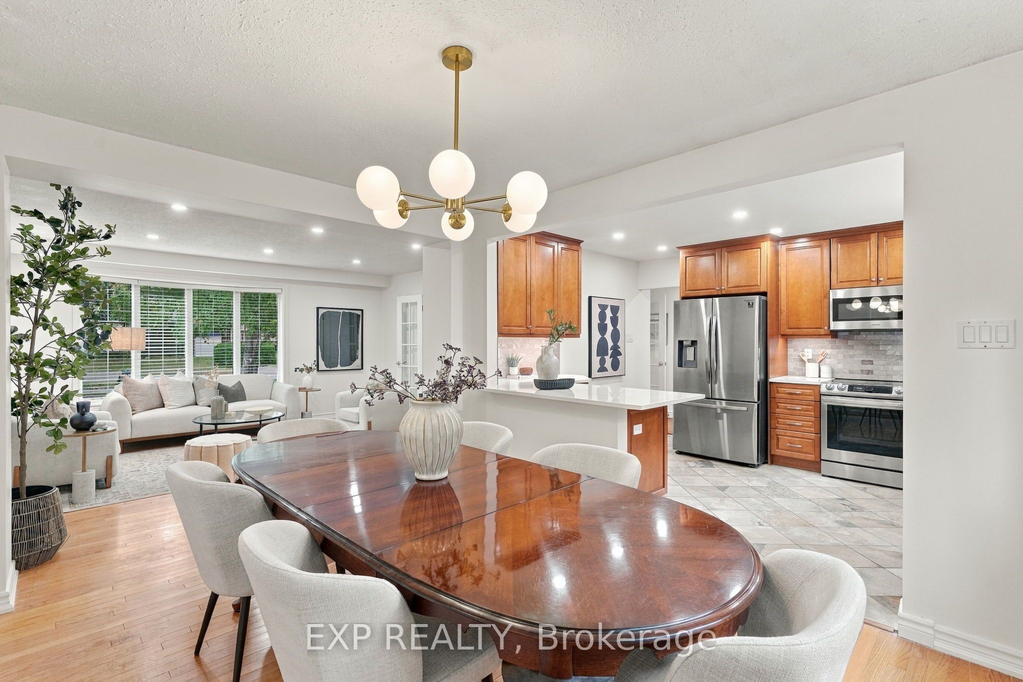 491 Tipperton Crescent Property Photo 11