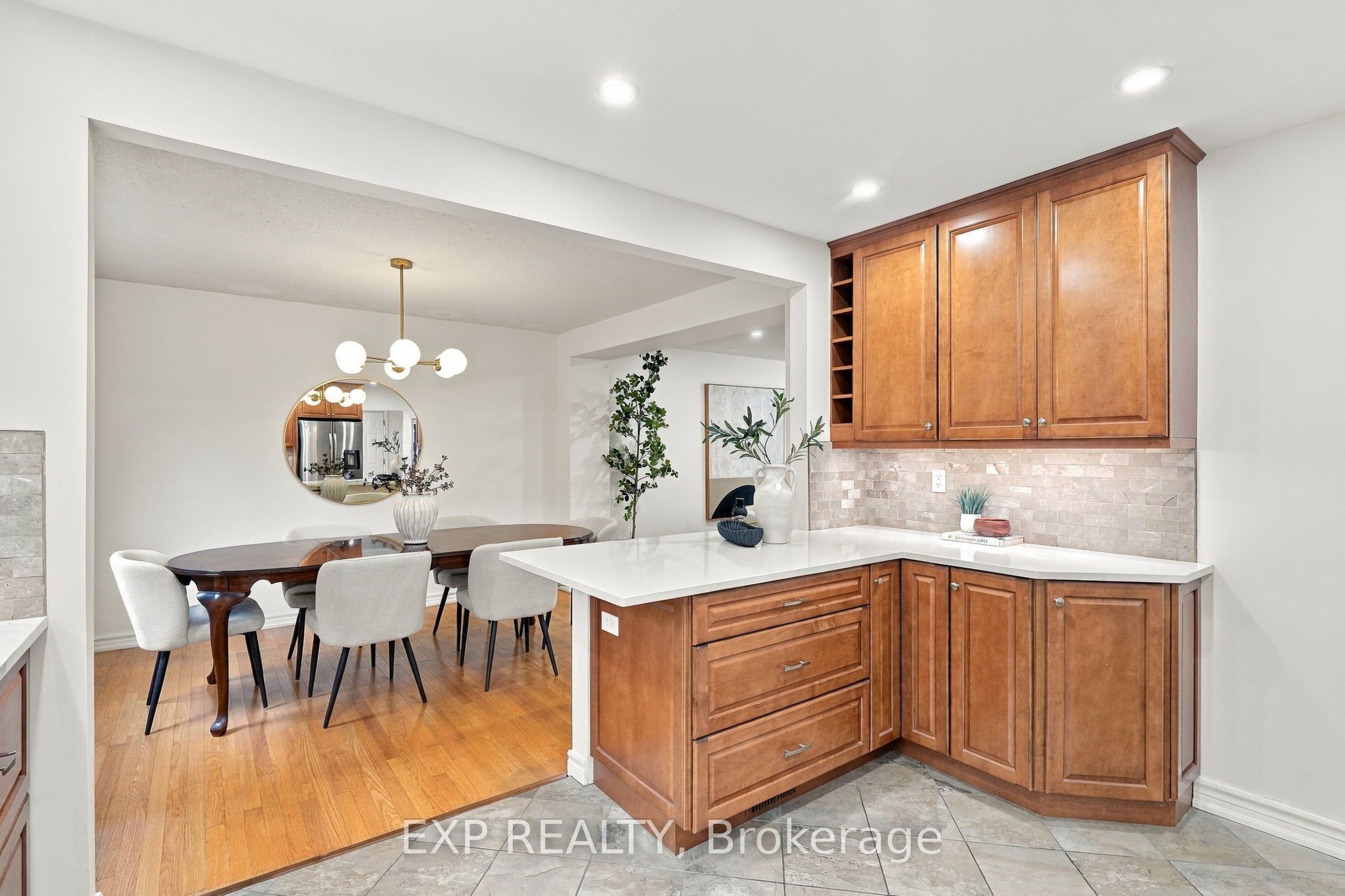 491 Tipperton Crescent Property Photo 12