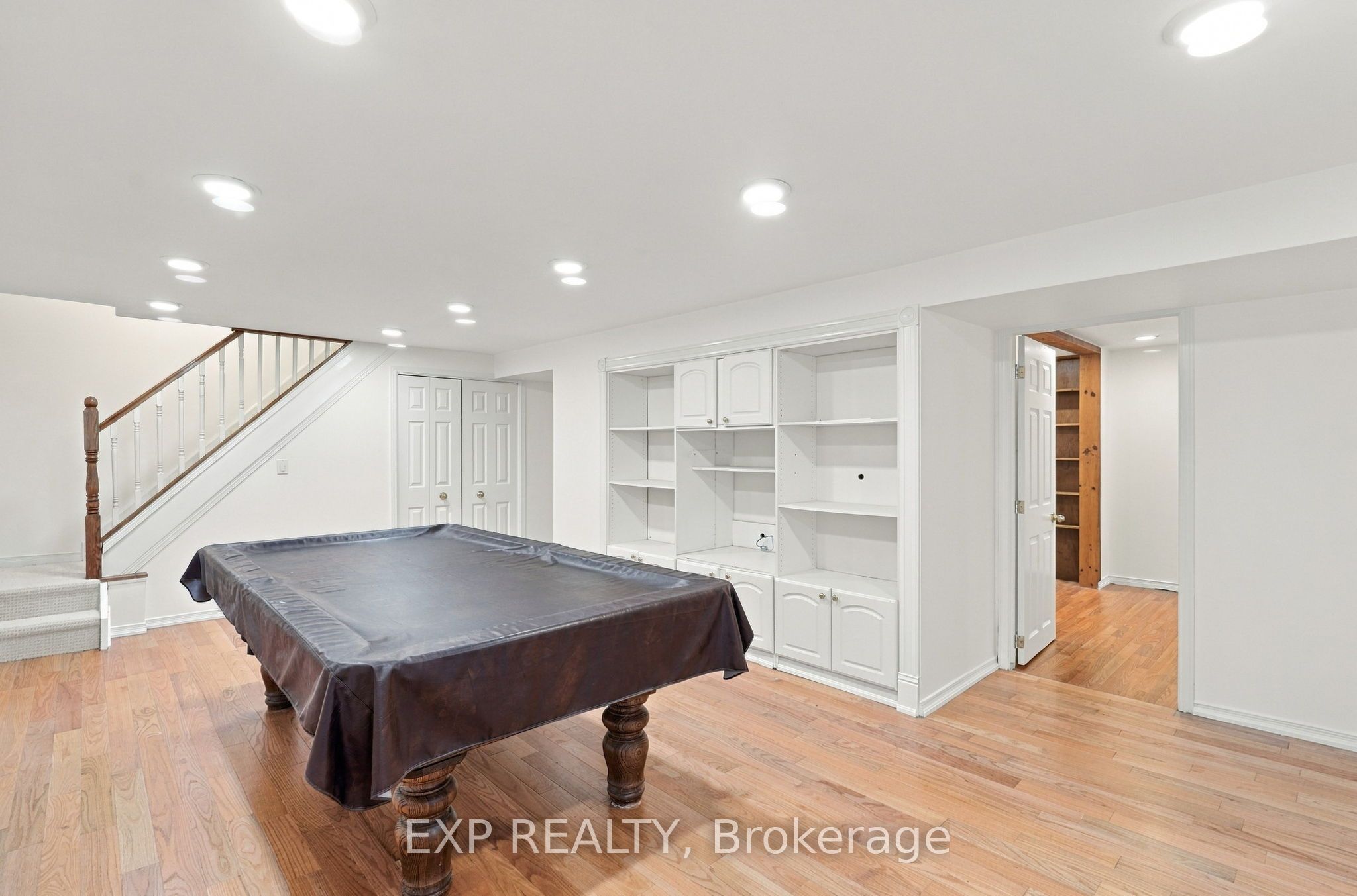 491 Tipperton Crescent Property Photo 37