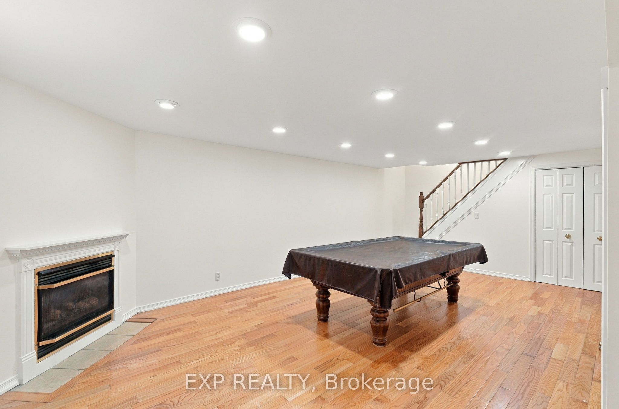491 Tipperton Crescent Property Photo 38