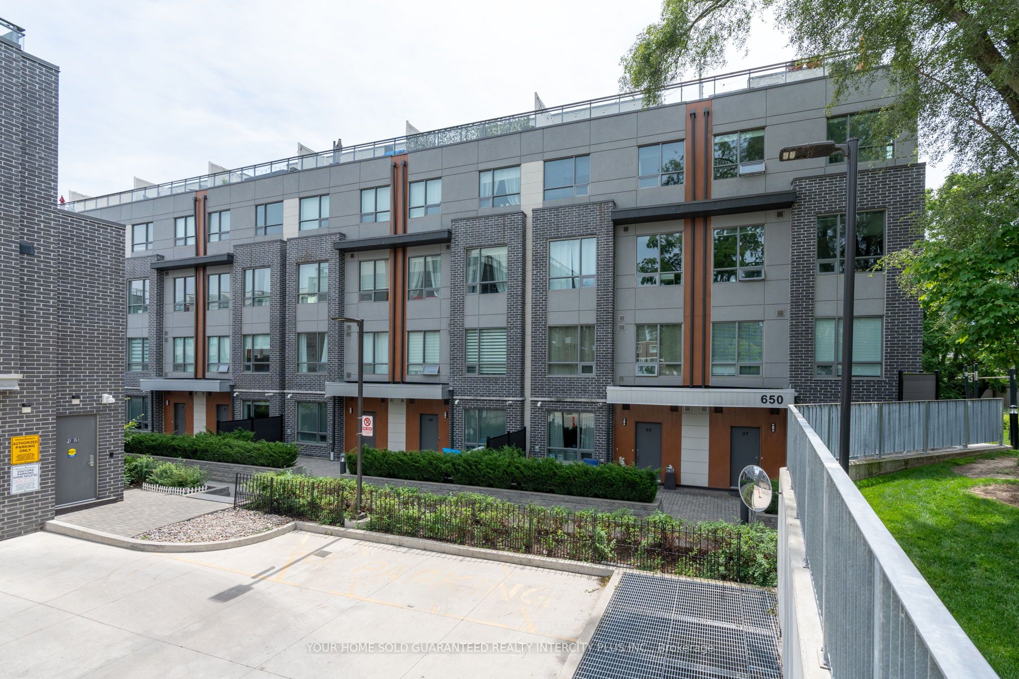 650 Atwater Avenue 21 Property Photo 1