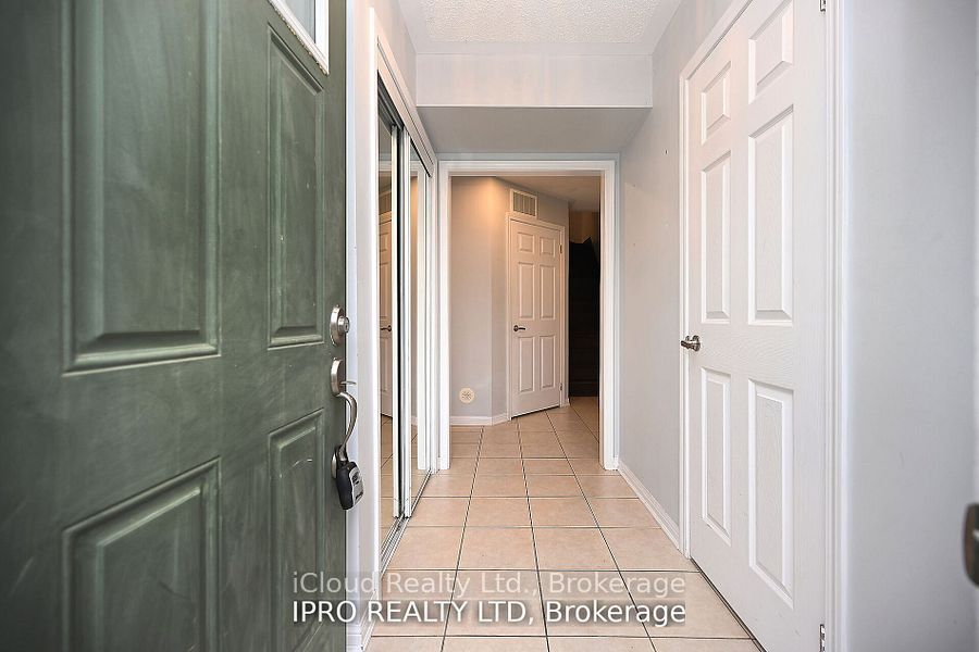 227 Slingsby Landing Property Photo 4