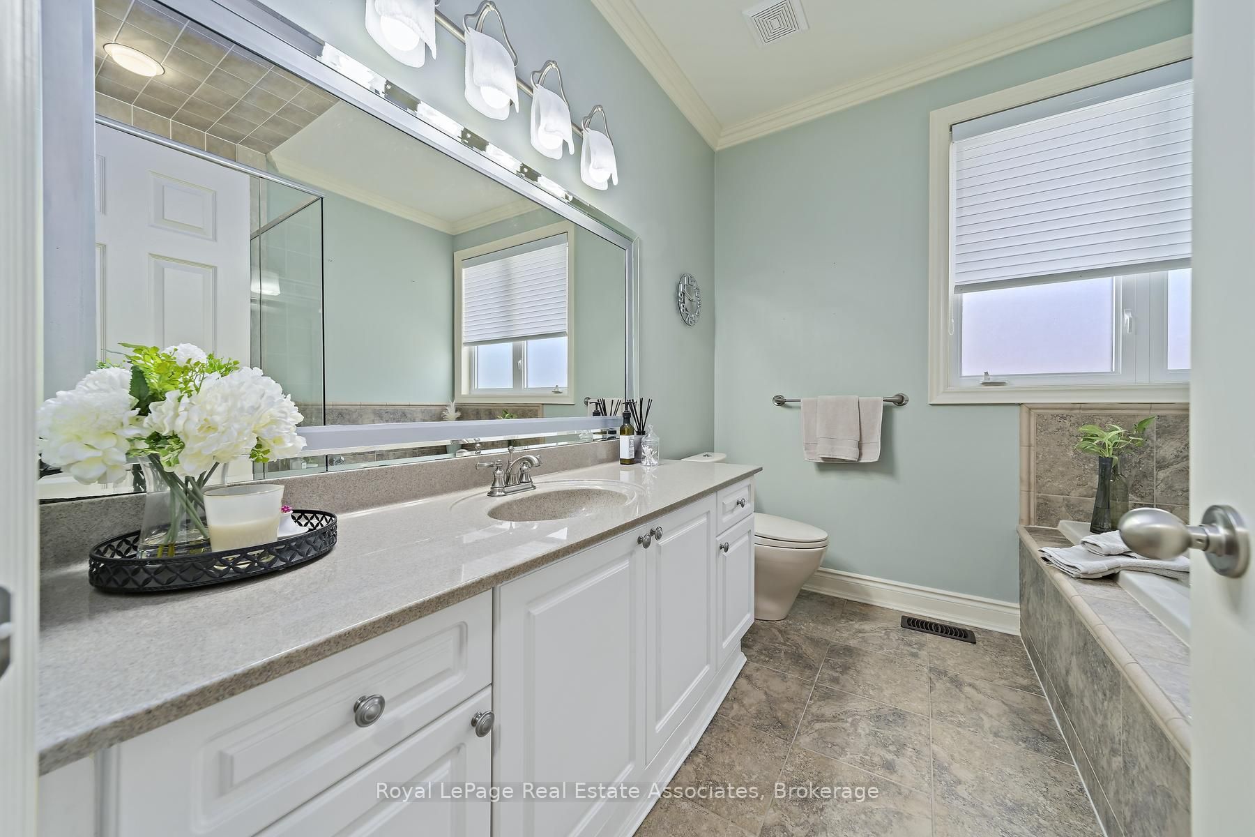 50 Arborglen Drive Property Photo 25