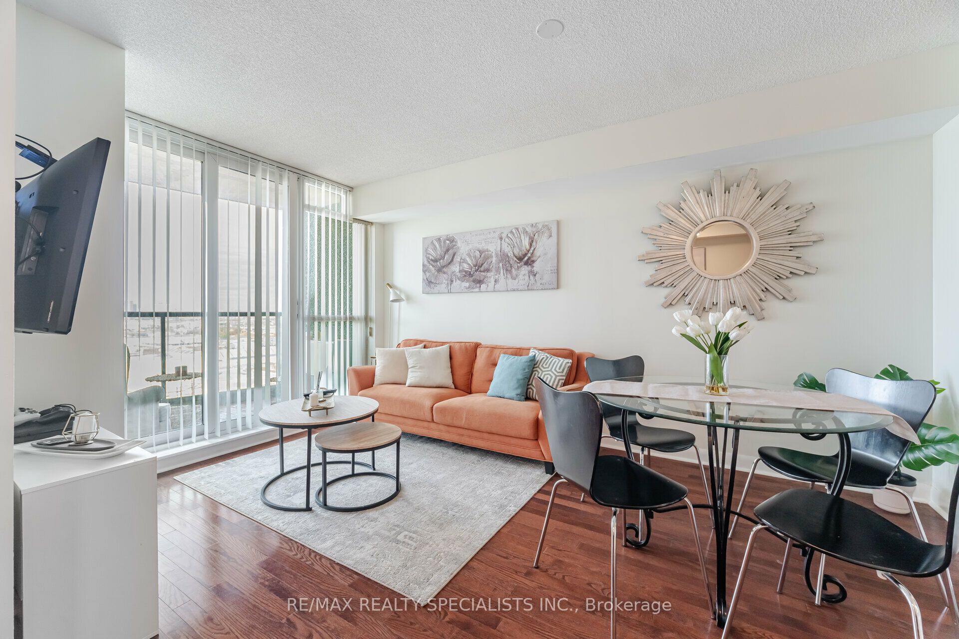 235 Sherway Gardens Road 1609 Property Photo 16