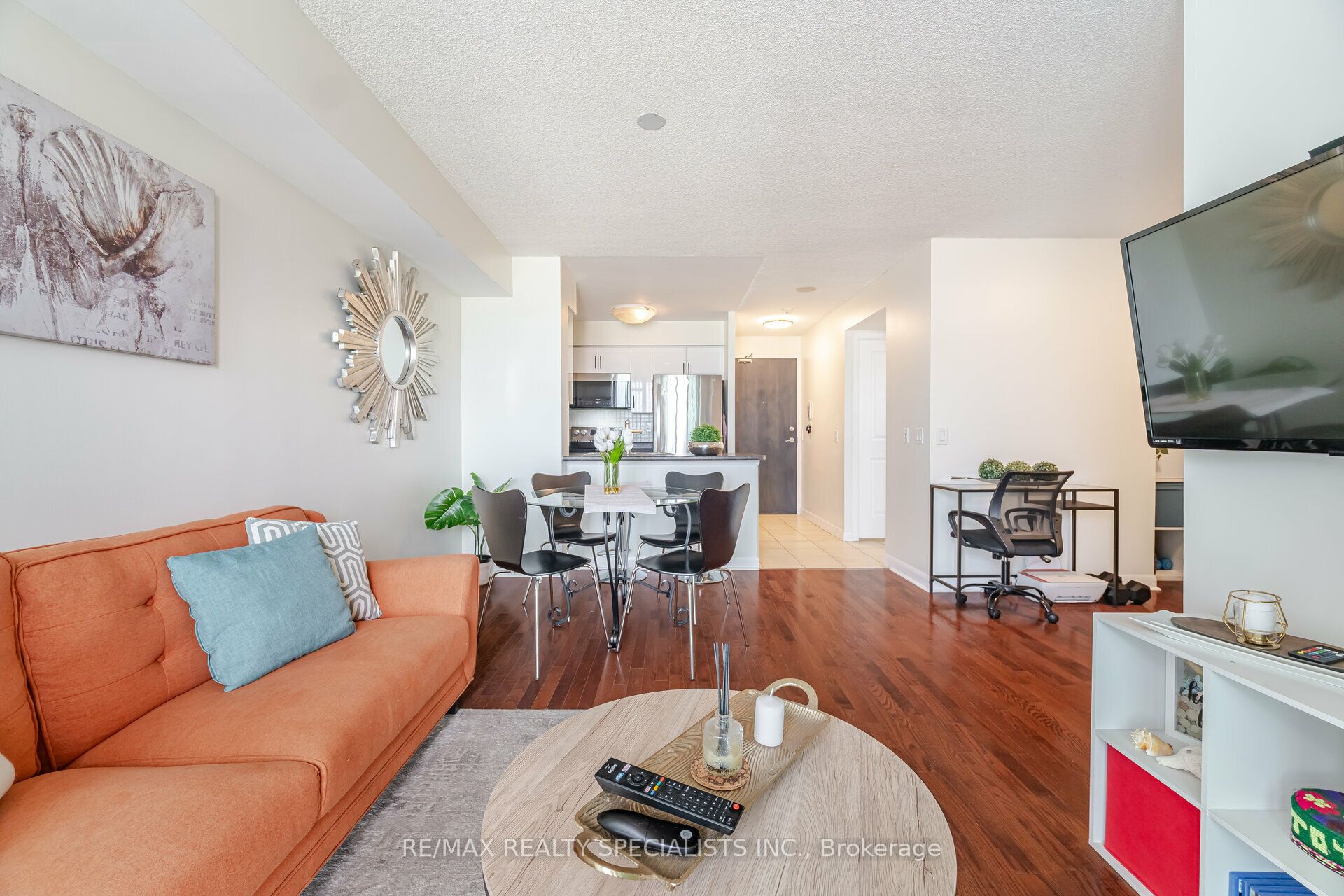 235 Sherway Gardens Road 1609 Property Photo 19