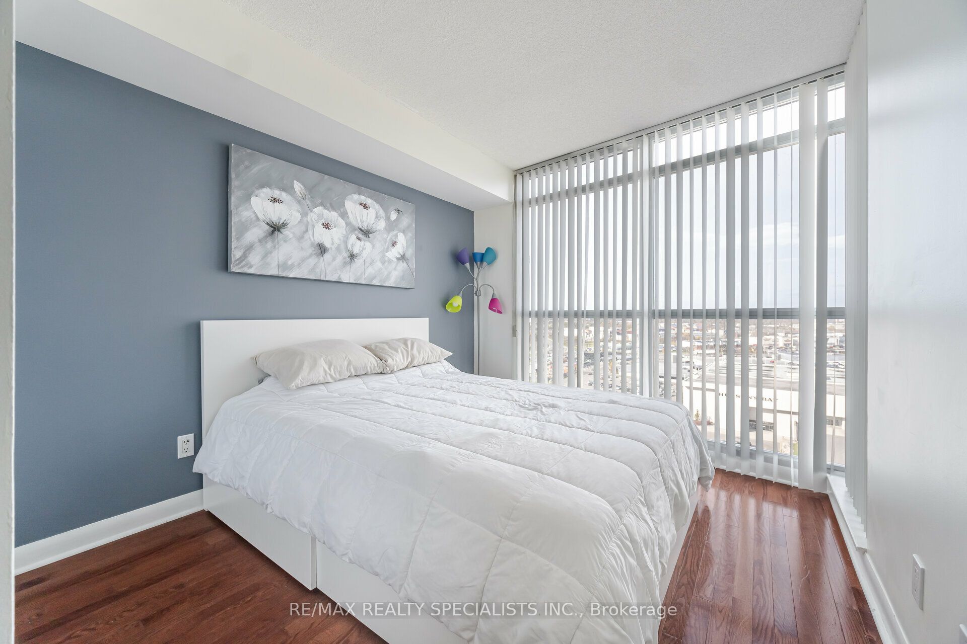 235 Sherway Gardens Road 1609 Property Photo 21