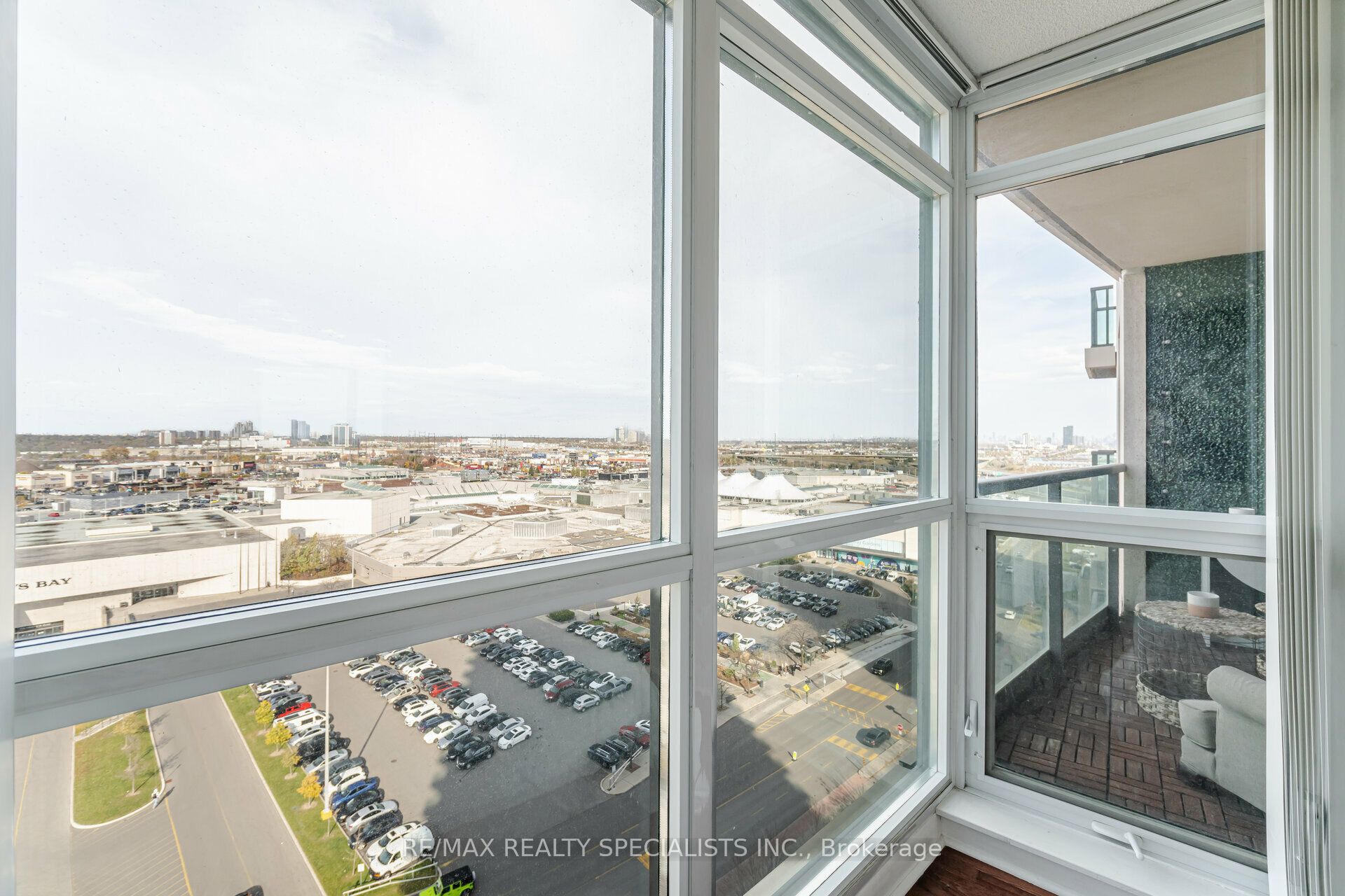 235 Sherway Gardens Road 1609 Property Photo 22