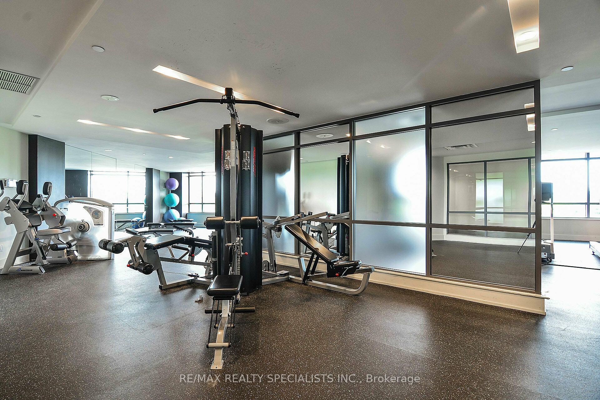 235 Sherway Gardens Road 1609 Property Photo 31