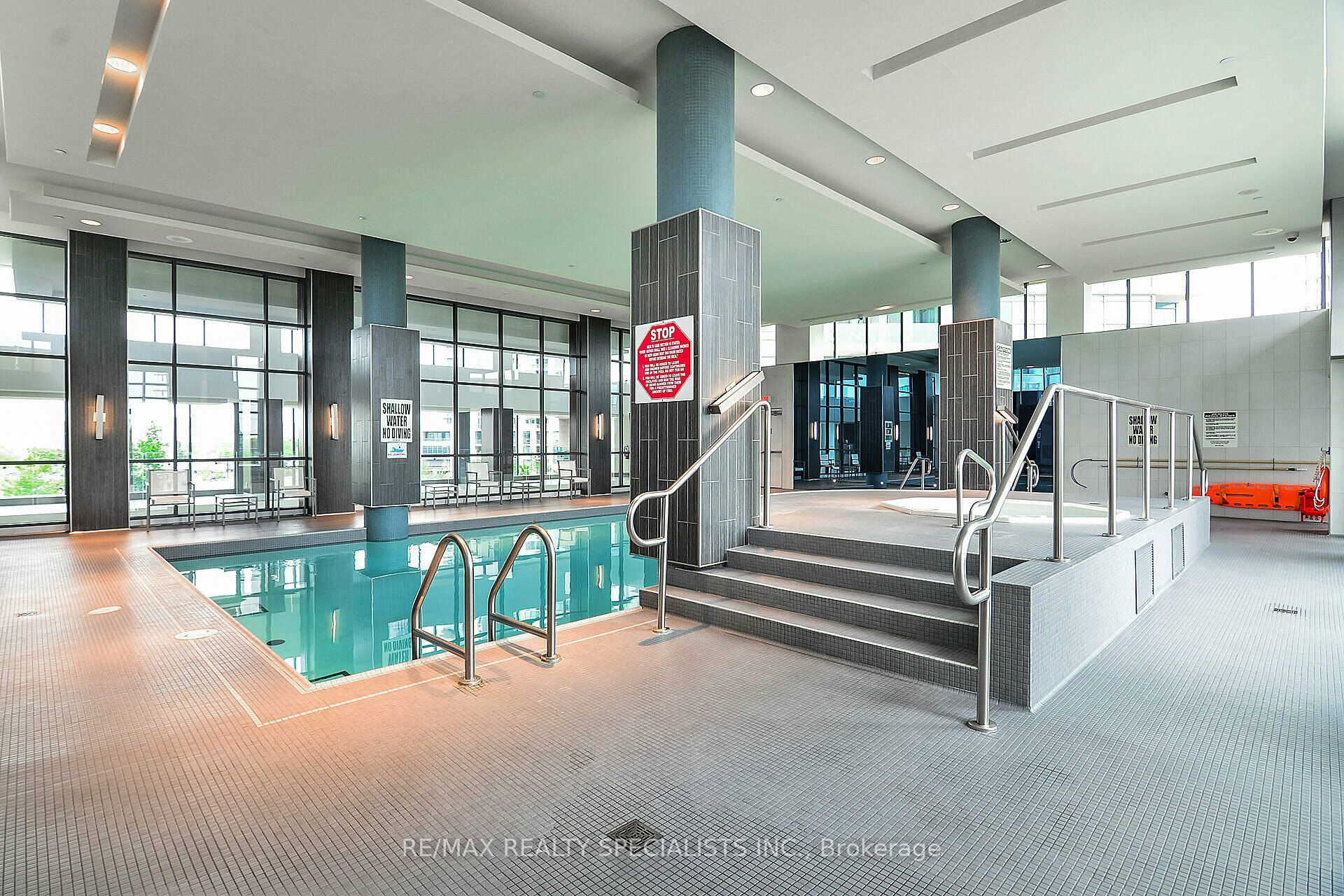 235 Sherway Gardens Road 1609 Property Photo 32