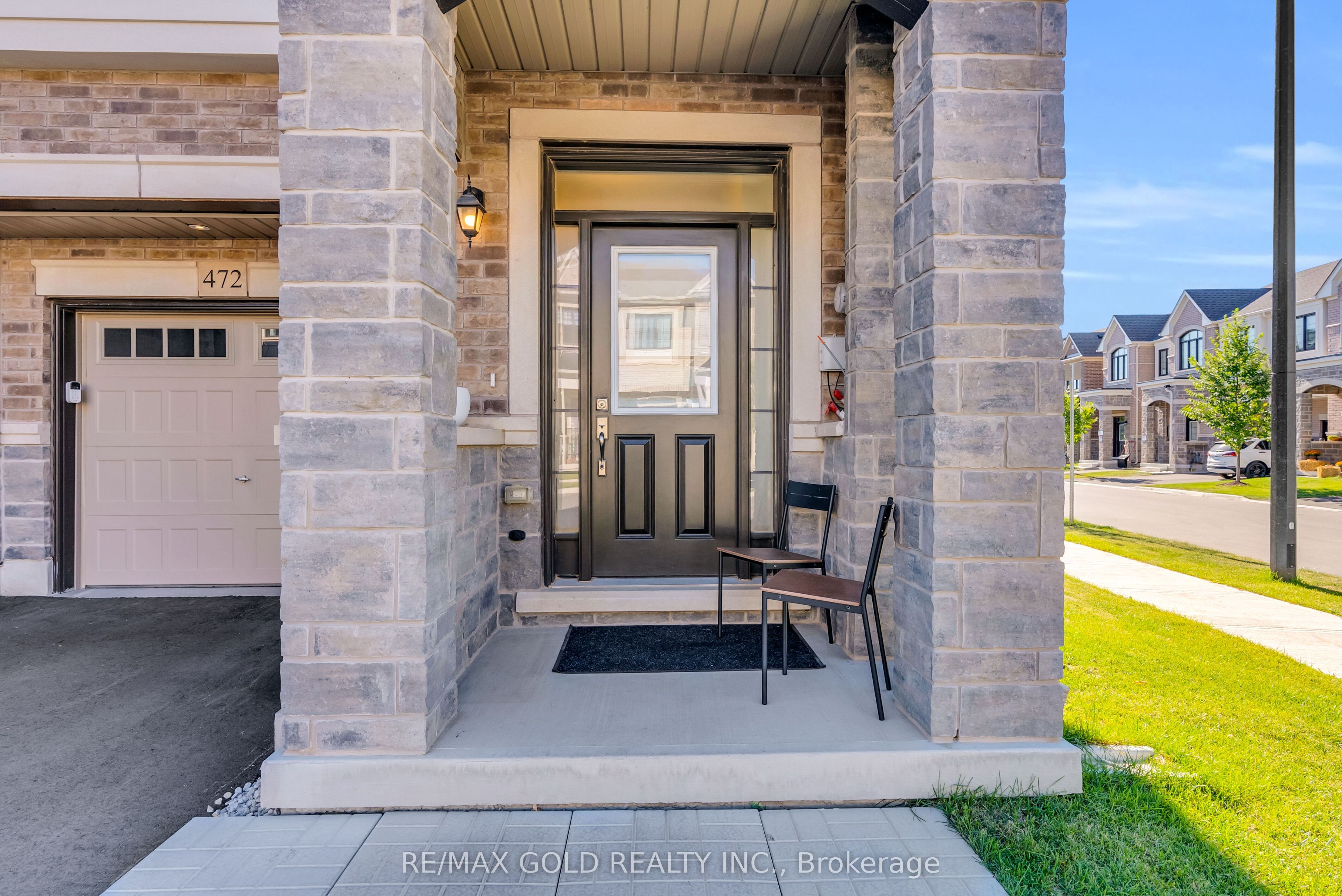 472 Celandine Terrace Property Photo 3