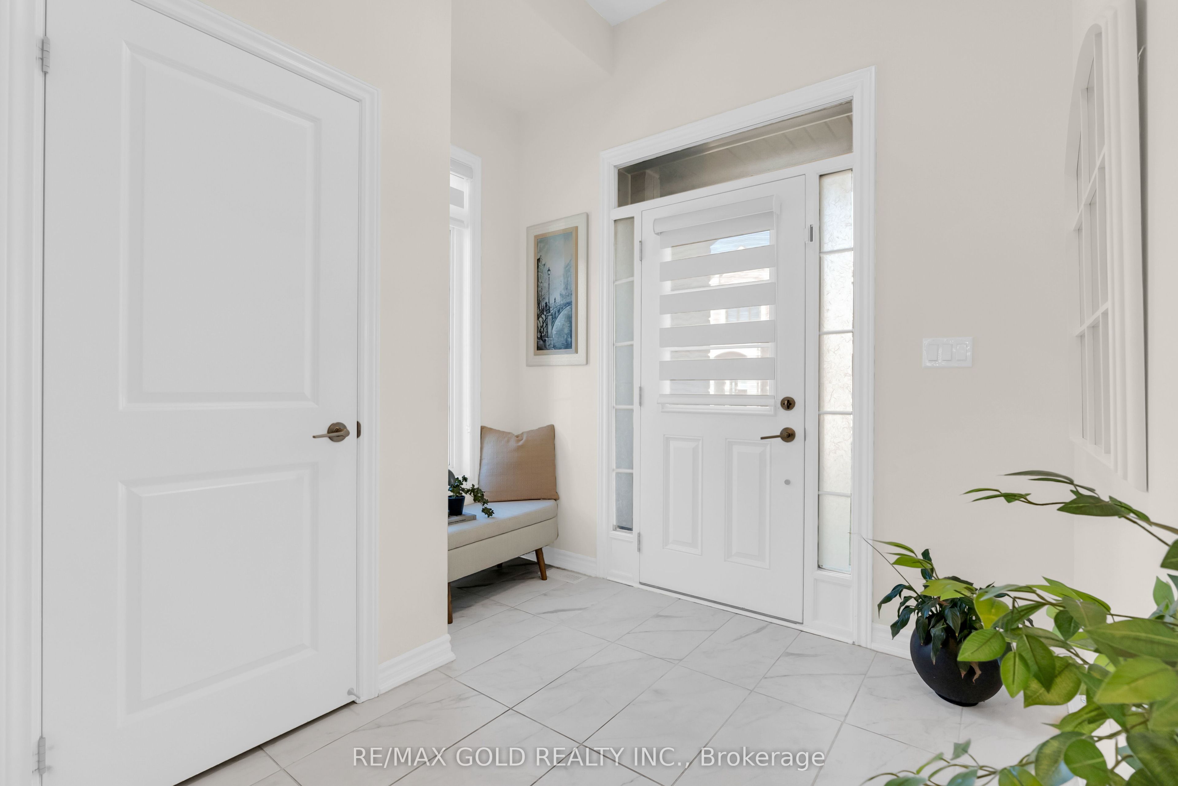 472 Celandine Terrace Property Photo 4