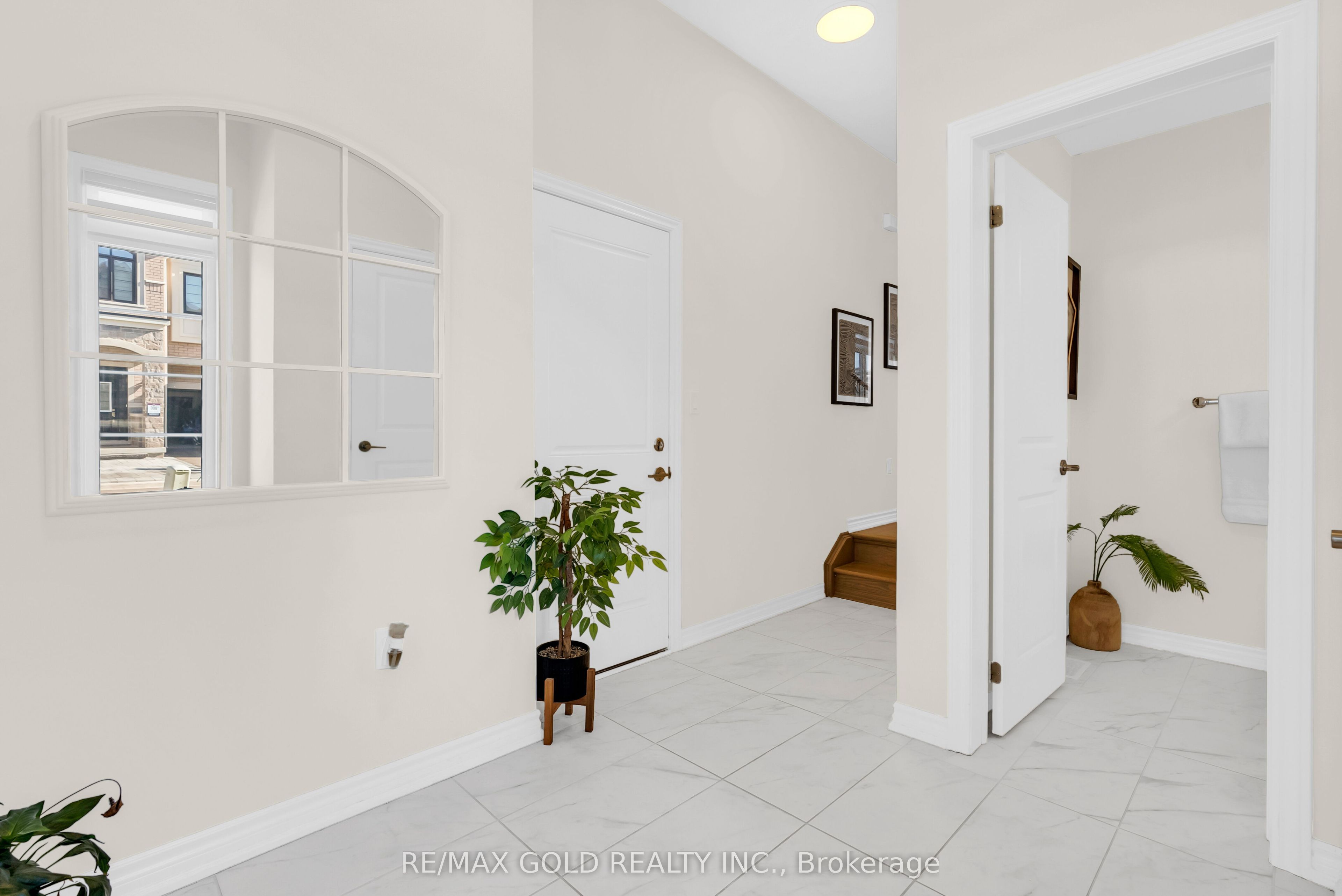 472 Celandine Terrace Property Photo 5