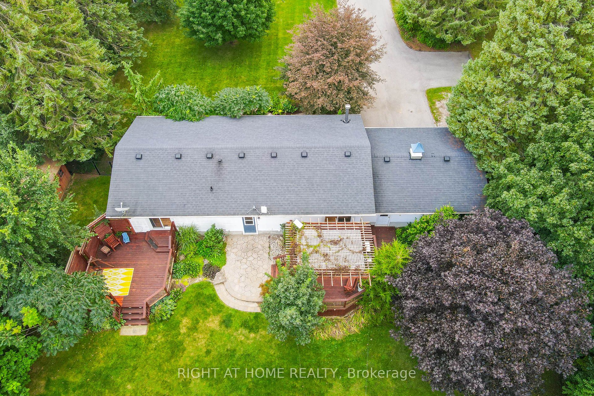 11749 Tenth Line Property Photo 45