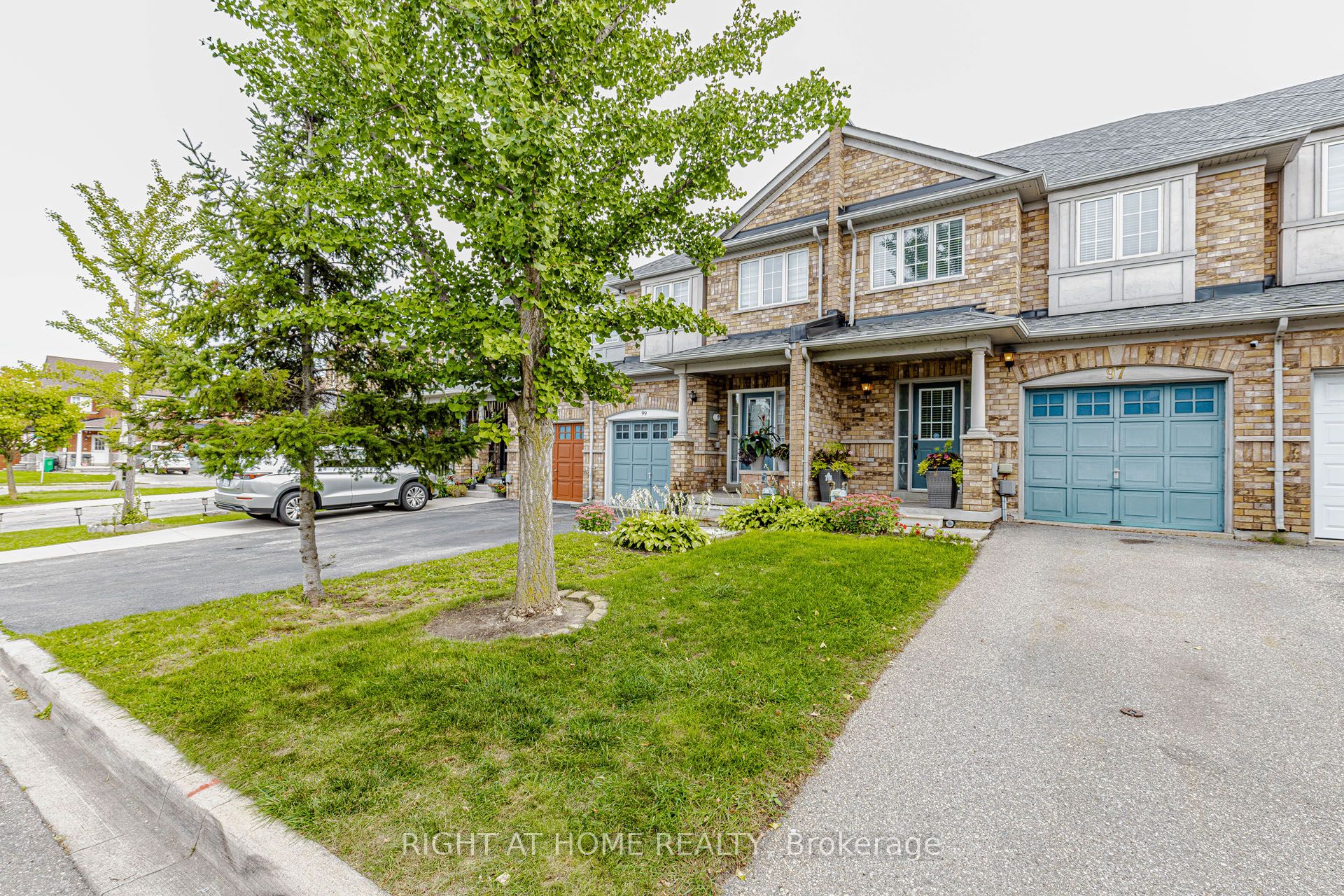 97 Timbertop Crescent Property Photo 1