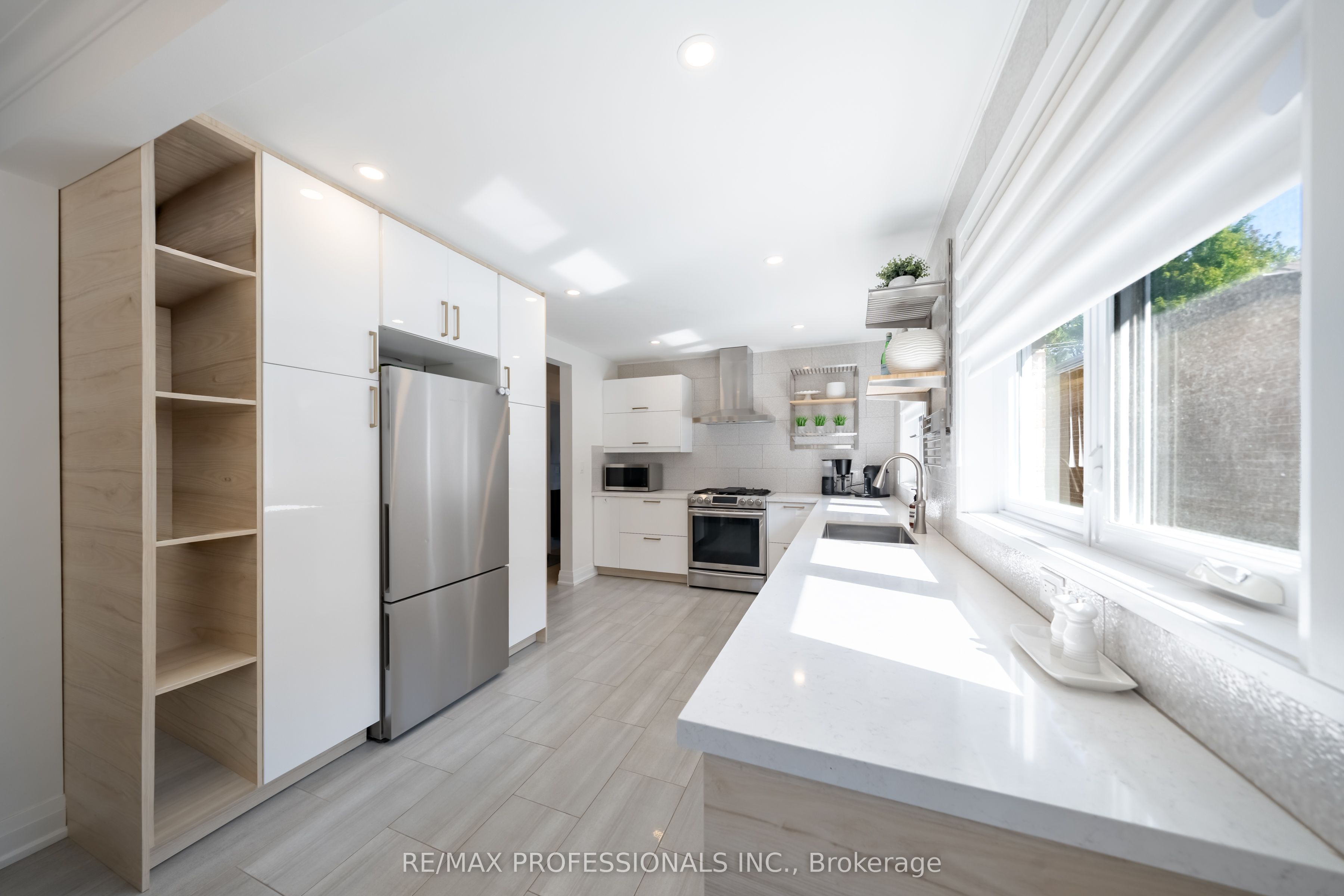 103 West Deane Park Drive Property Photo 13