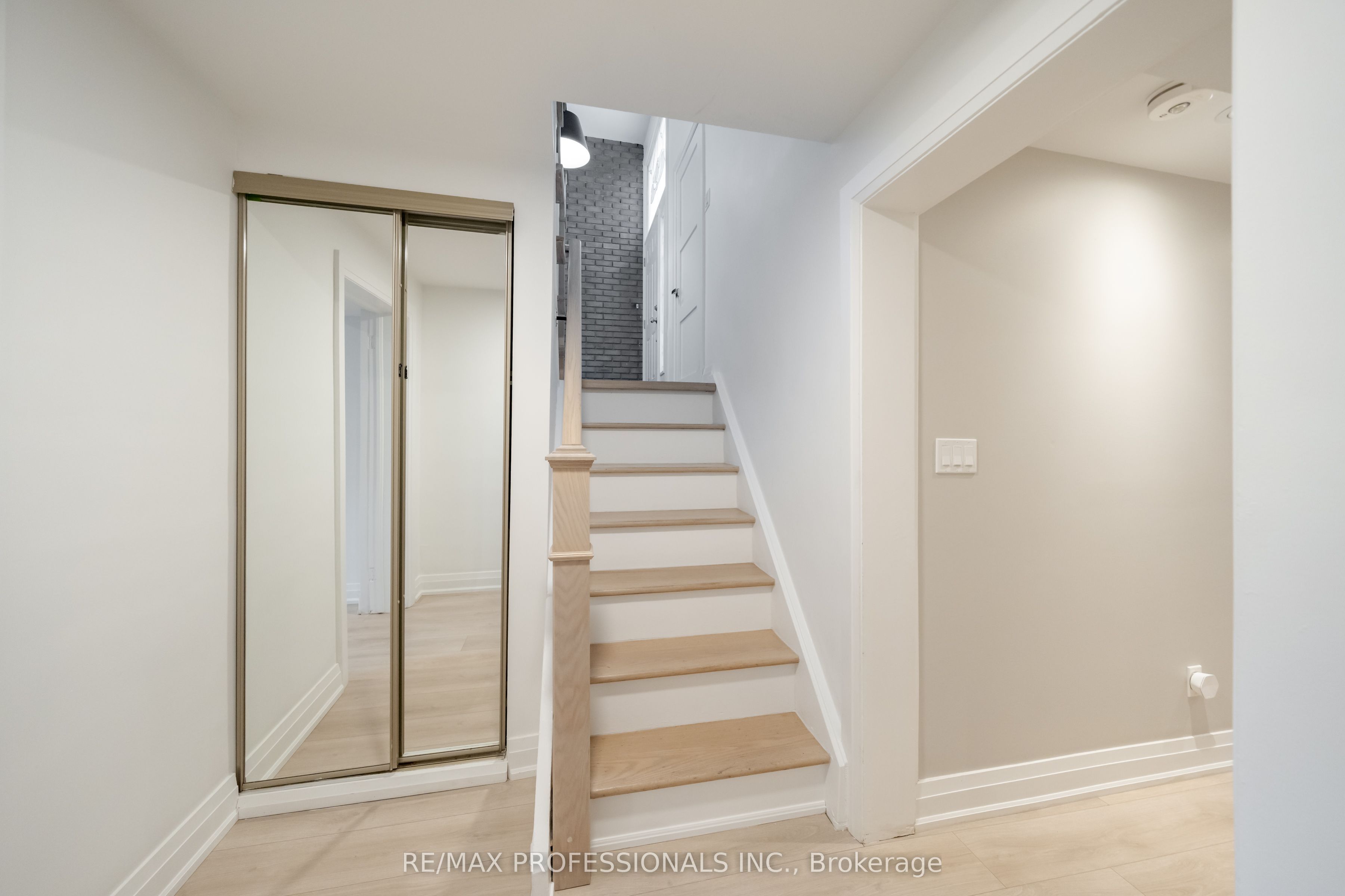 103 West Deane Park Drive Property Photo 27