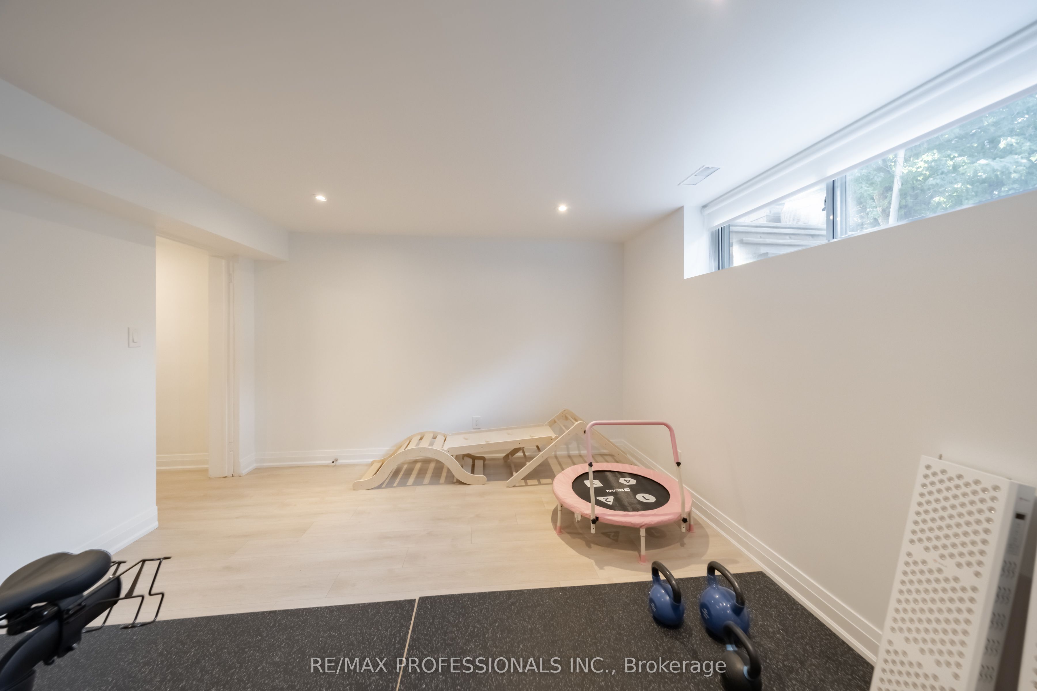 103 West Deane Park Drive Property Photo 34