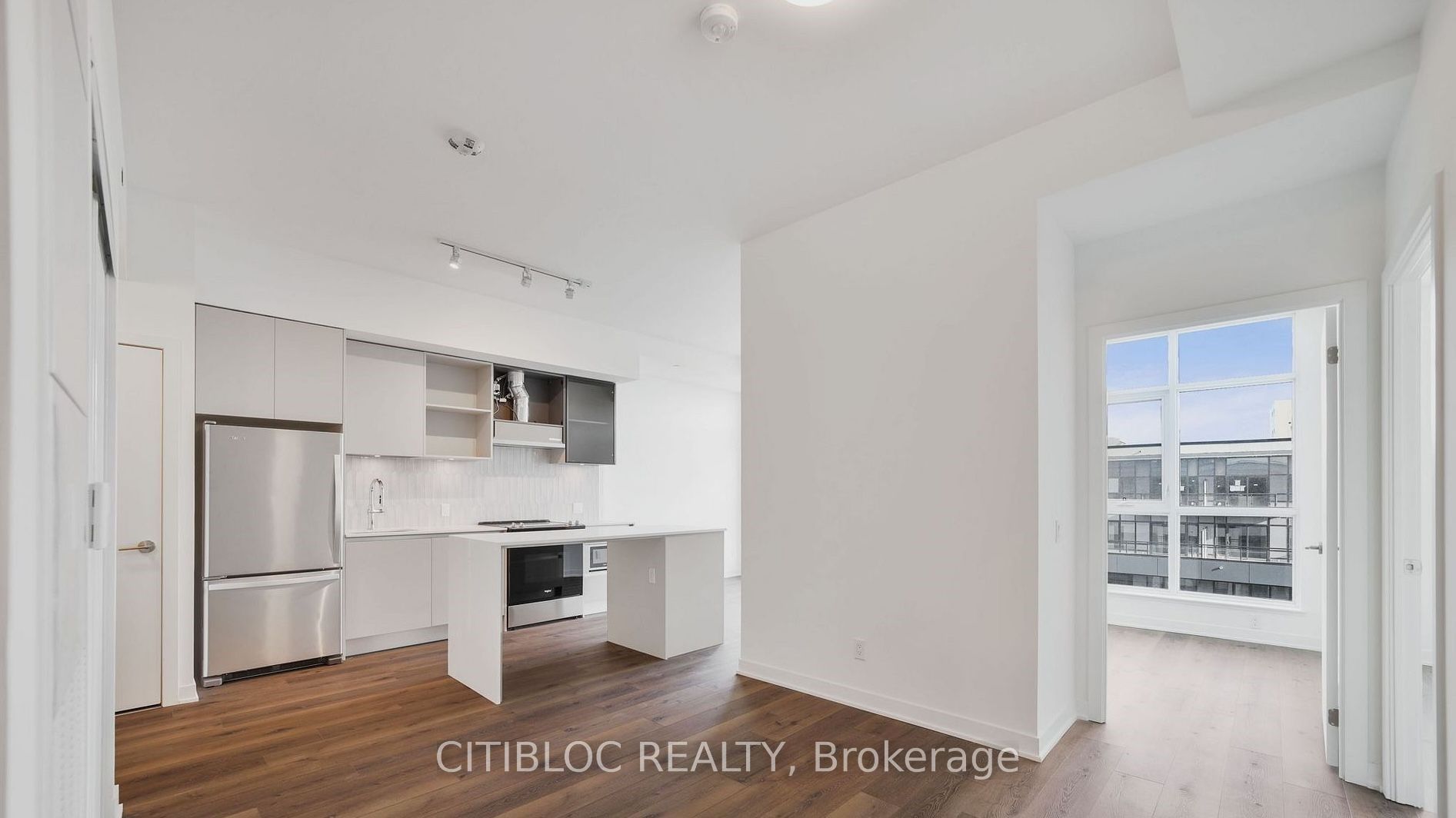 405 Dundas Street W Ph09 Property Photo 9